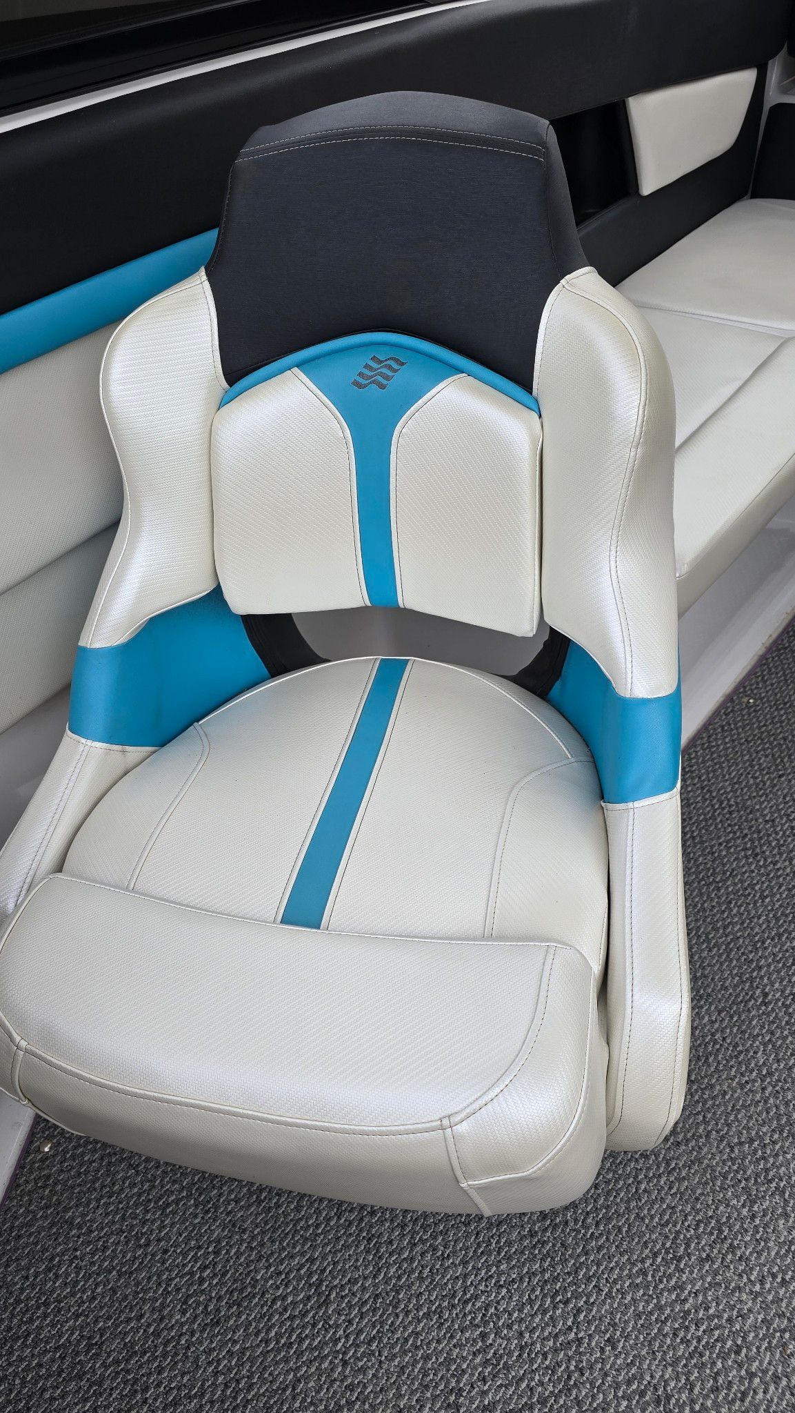 2015 Four Winns H230RS - 23