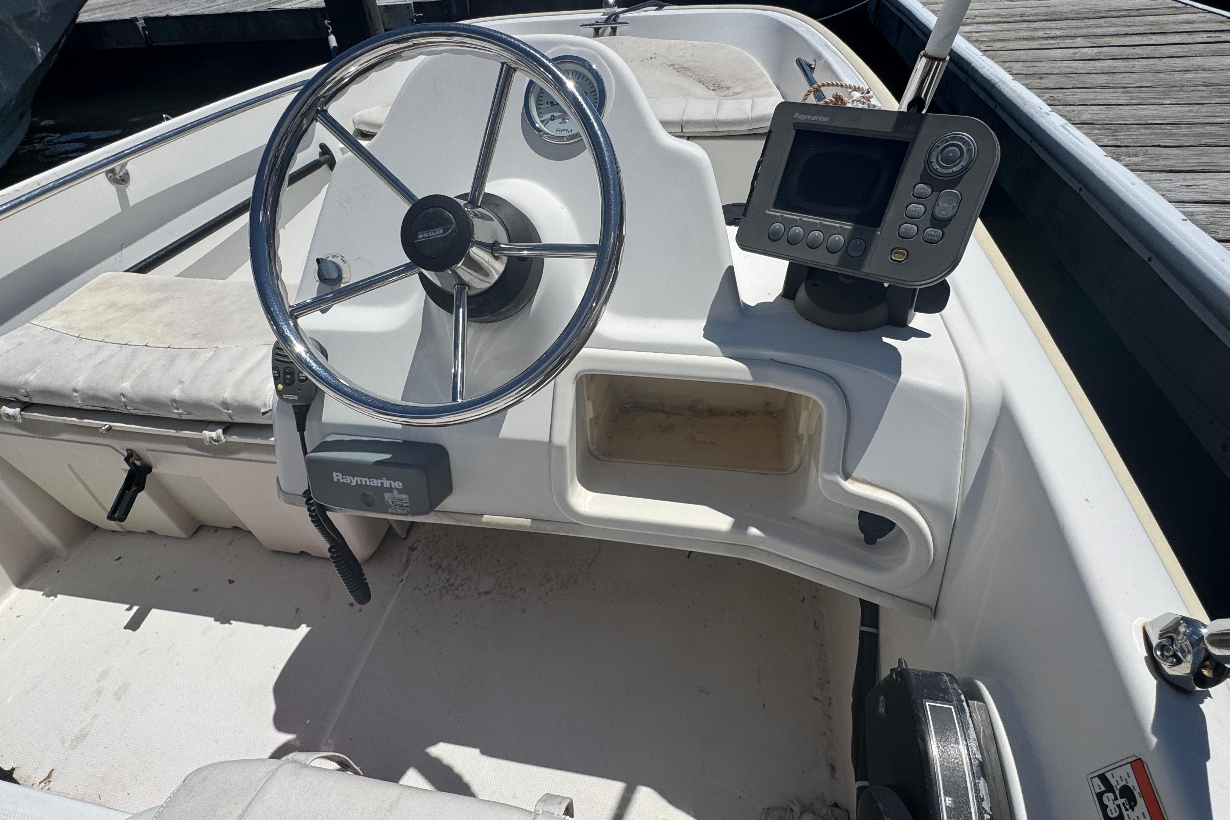 2011 Boston Whaler 150 Super Sport