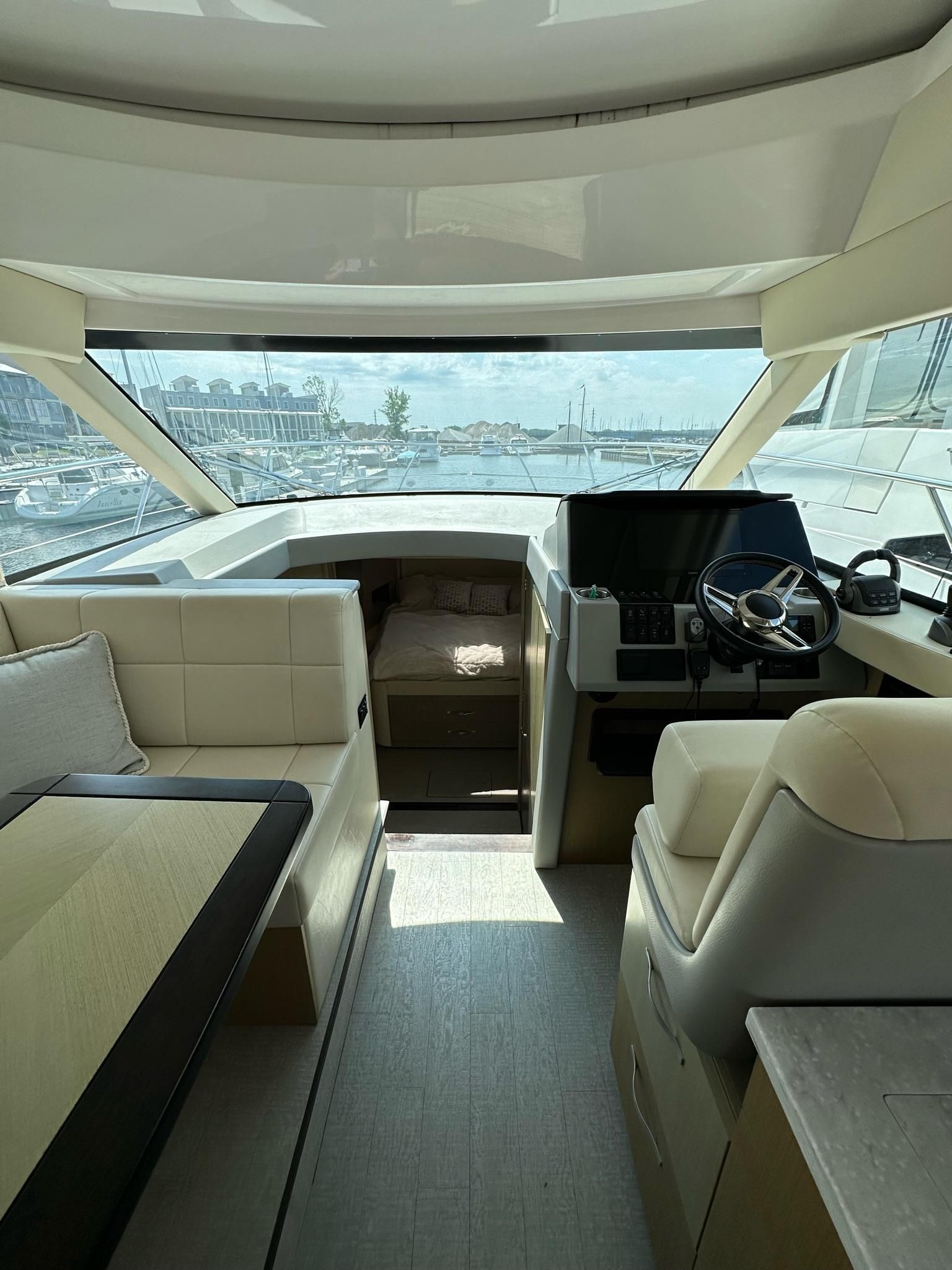 2021 Regal 42 Grande Coupe - 15