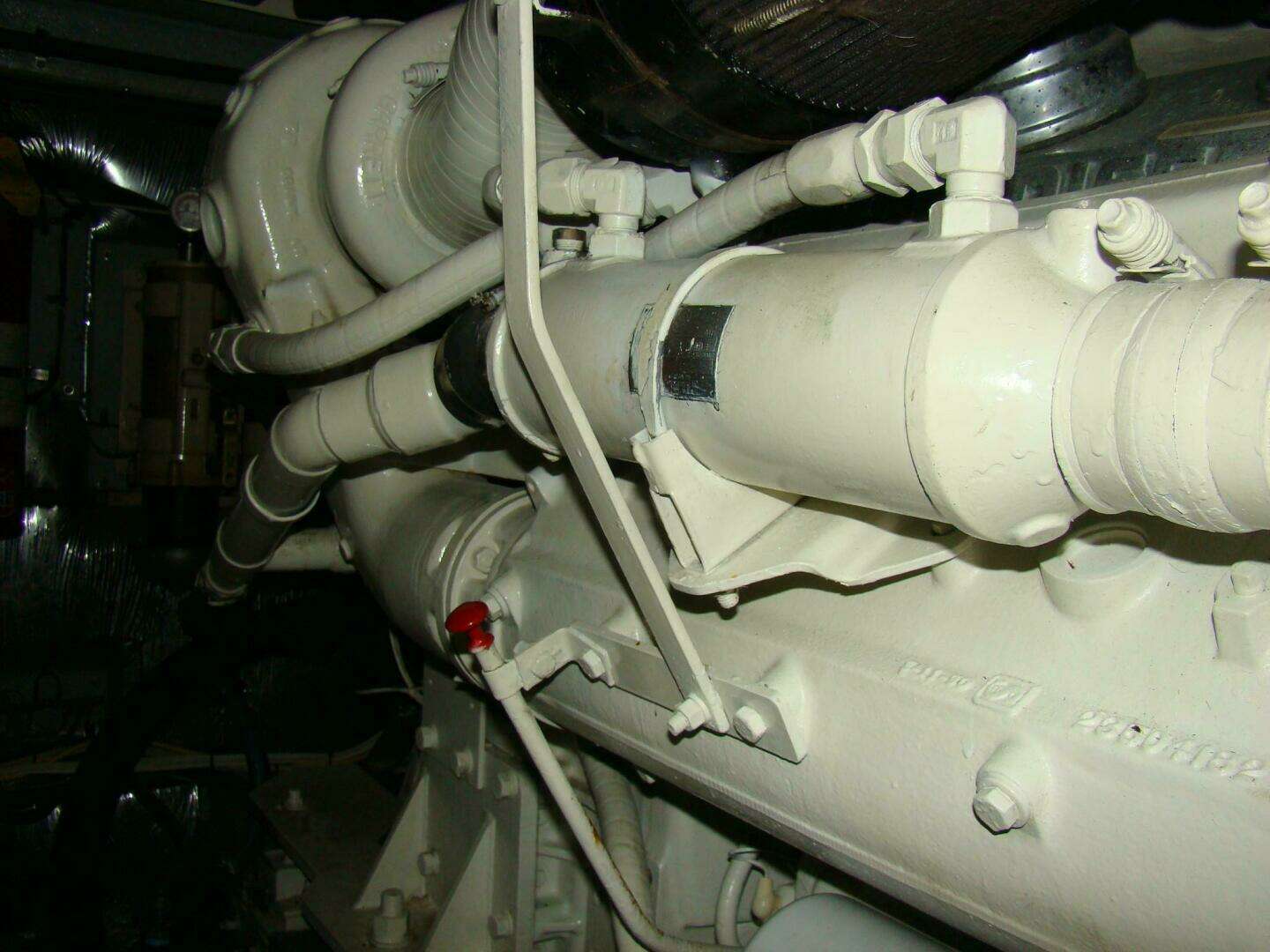 1991 Sea Ray 480 Sundancer - Image 47