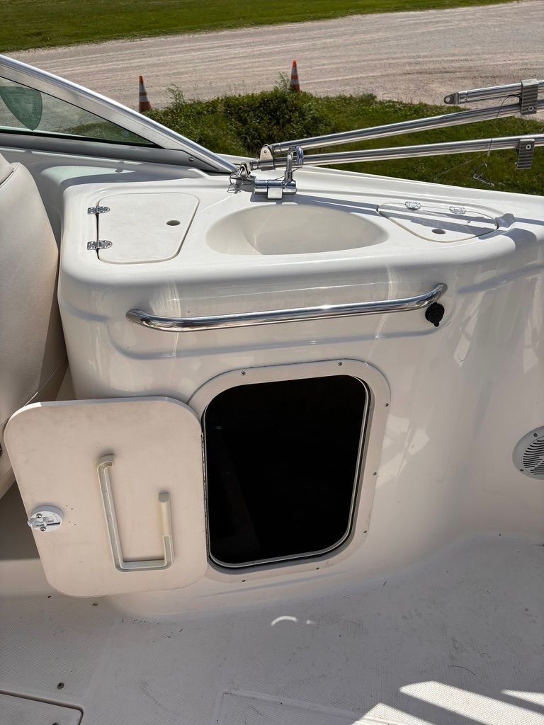 2002 Chaparral Sunesta 243 - 27