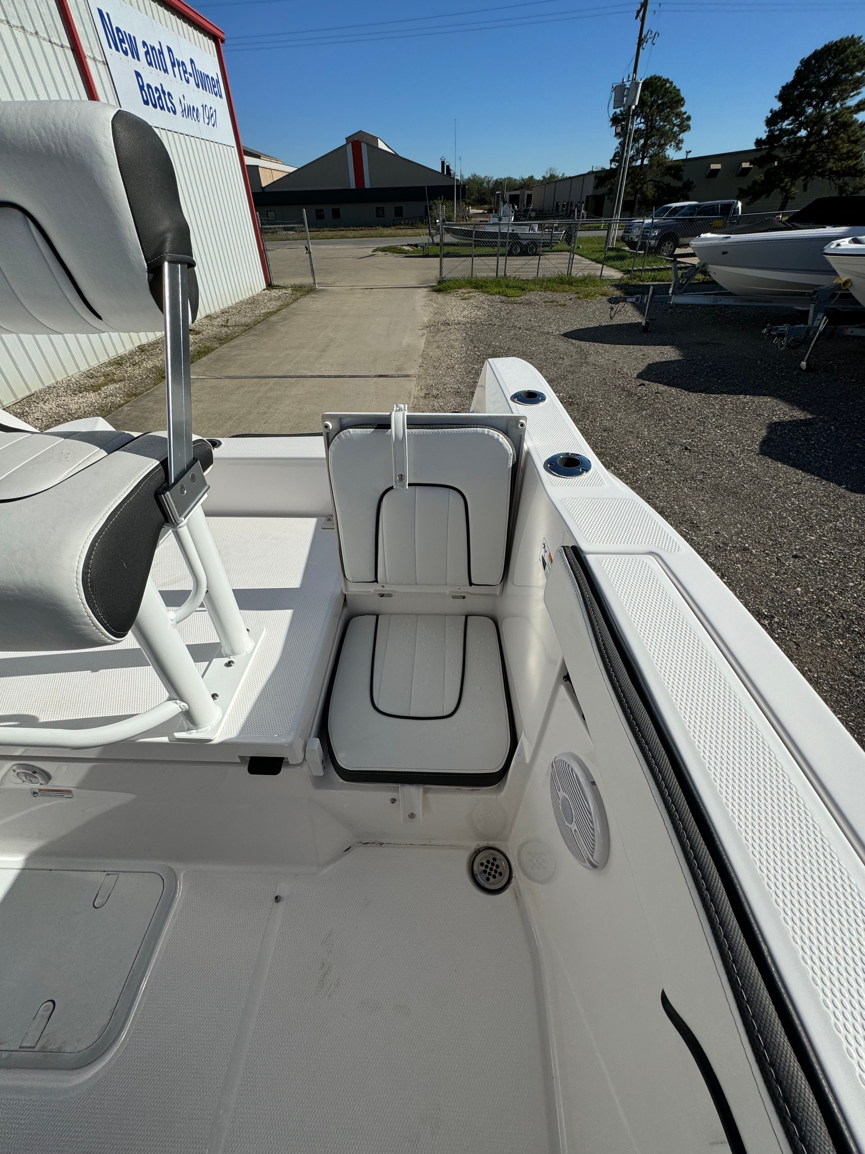 2025 YAMAHA 222 FSH SPORT - Image 29