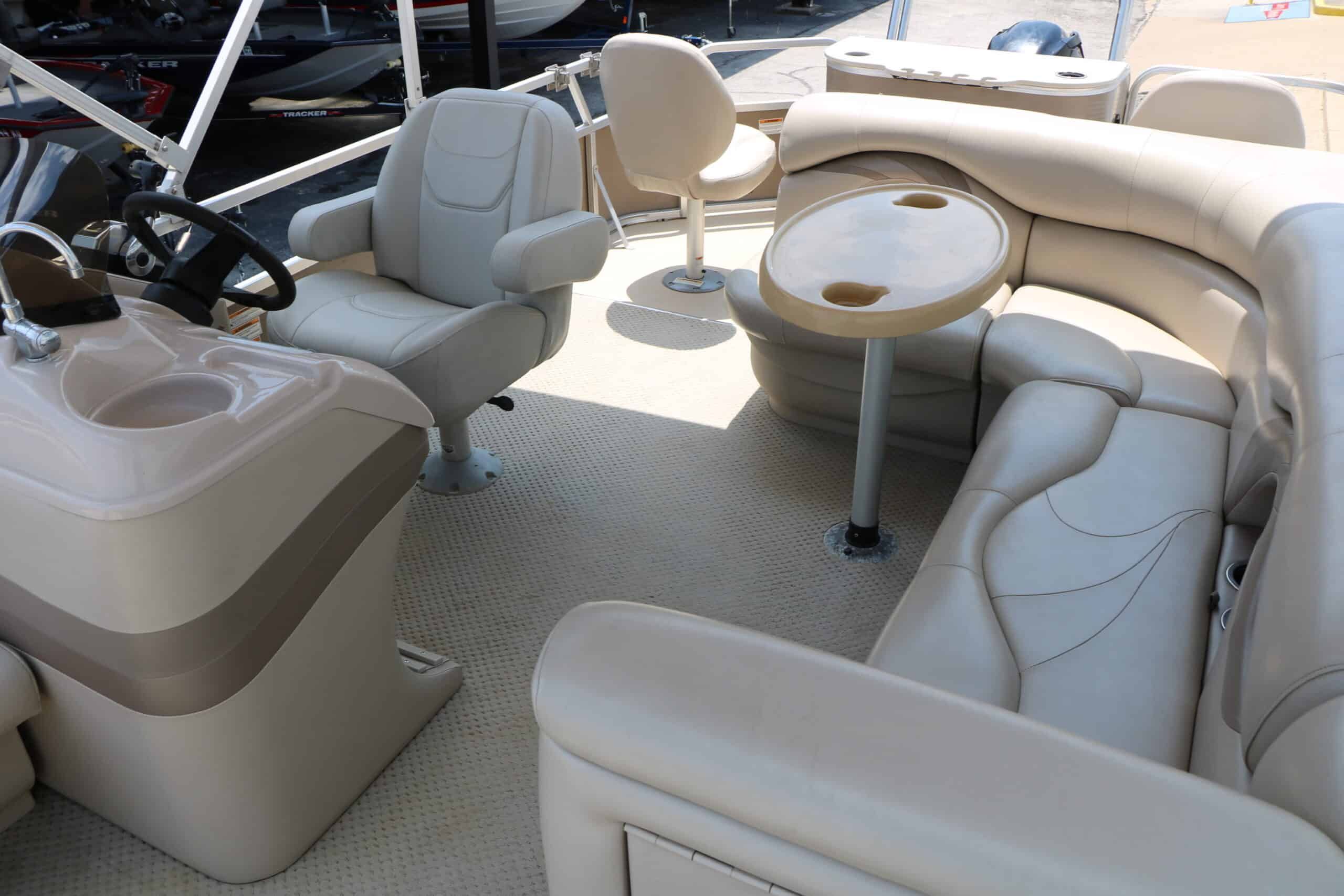 2011 Starcraft Stardeck 226 CRUISE N FISH - 23