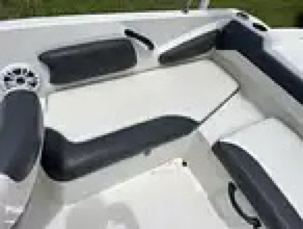 2019 Stingray 182 SC - 10