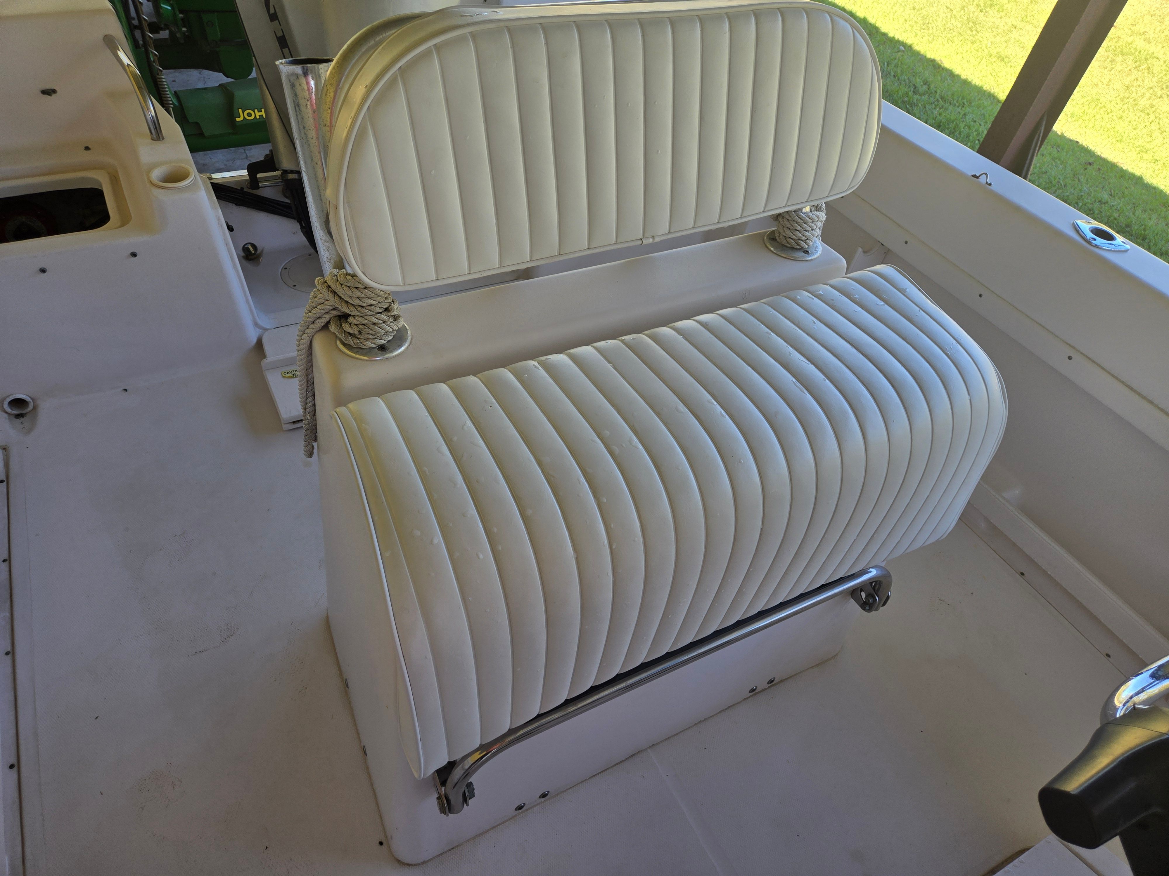 2003 Grady-White Escape 209 - 6