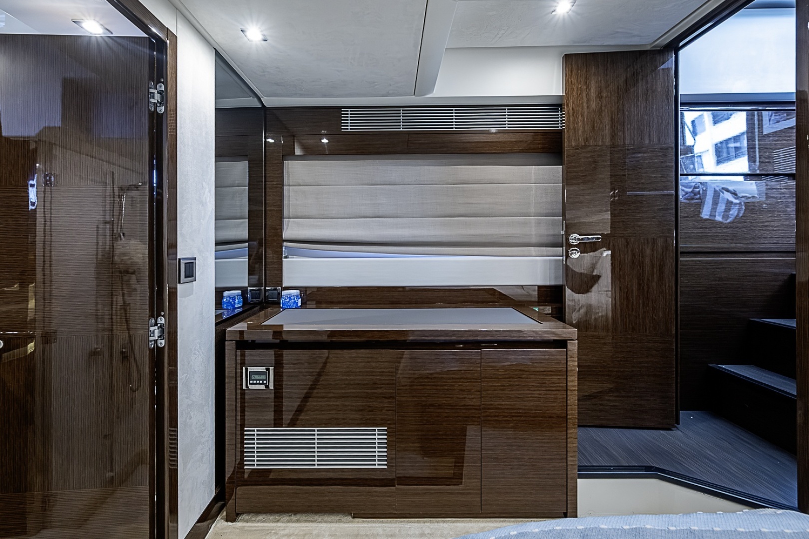2021 Prestige 520 - Image 36