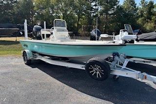 2025 Mako 18 LTS