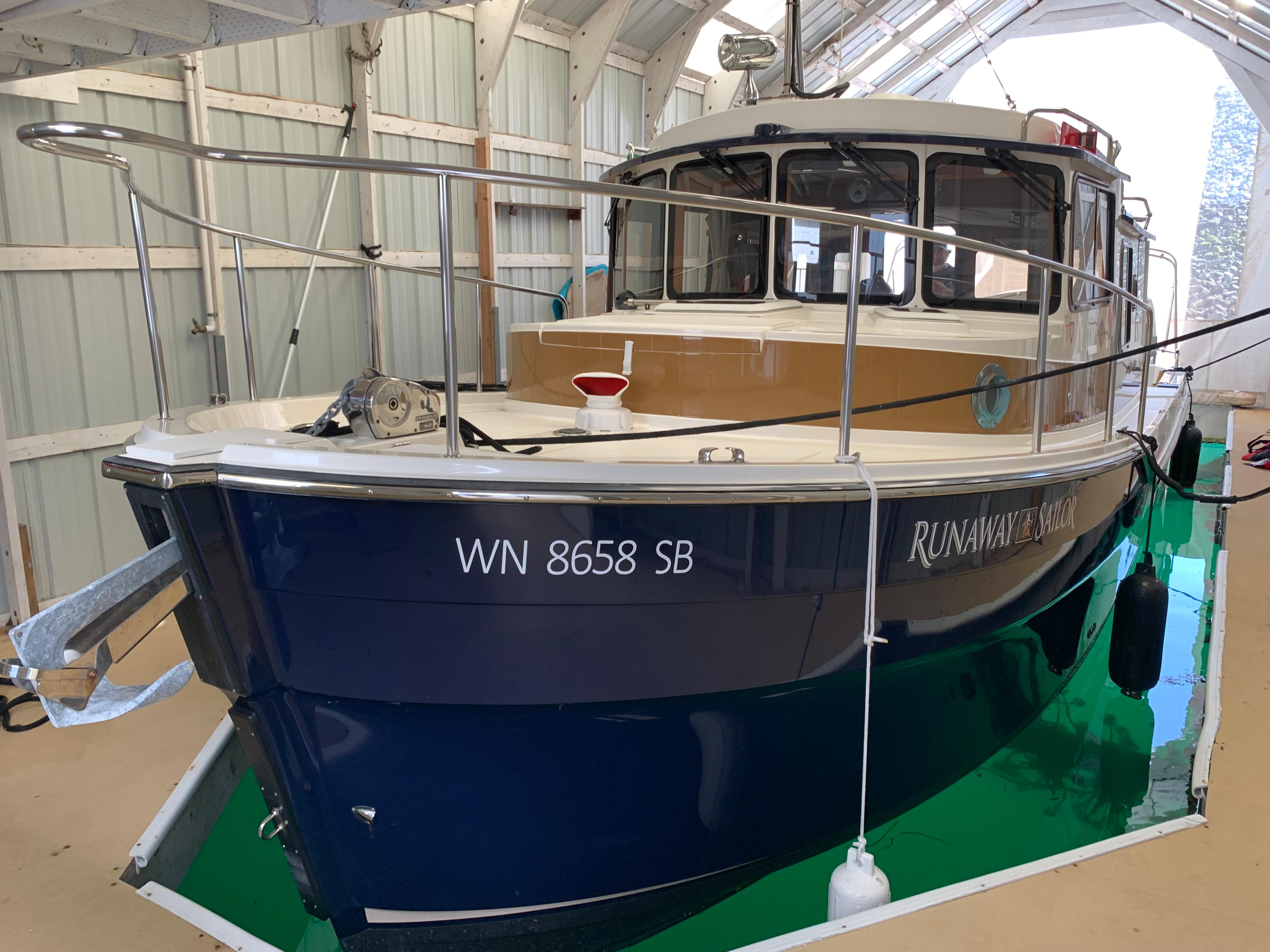2014 Ranger Tugs R-31 S