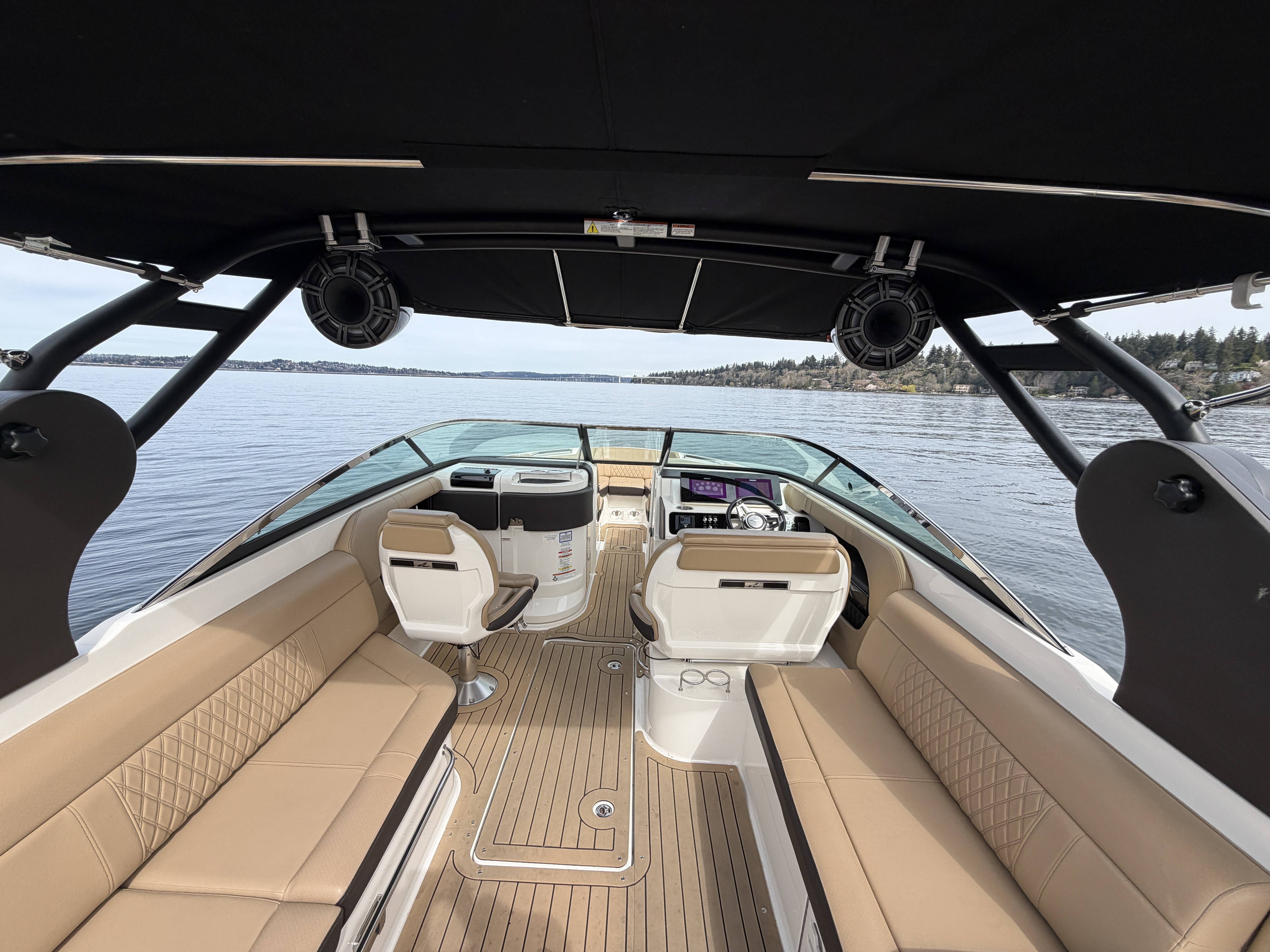 2019 Sea Ray SLX 280 - 19