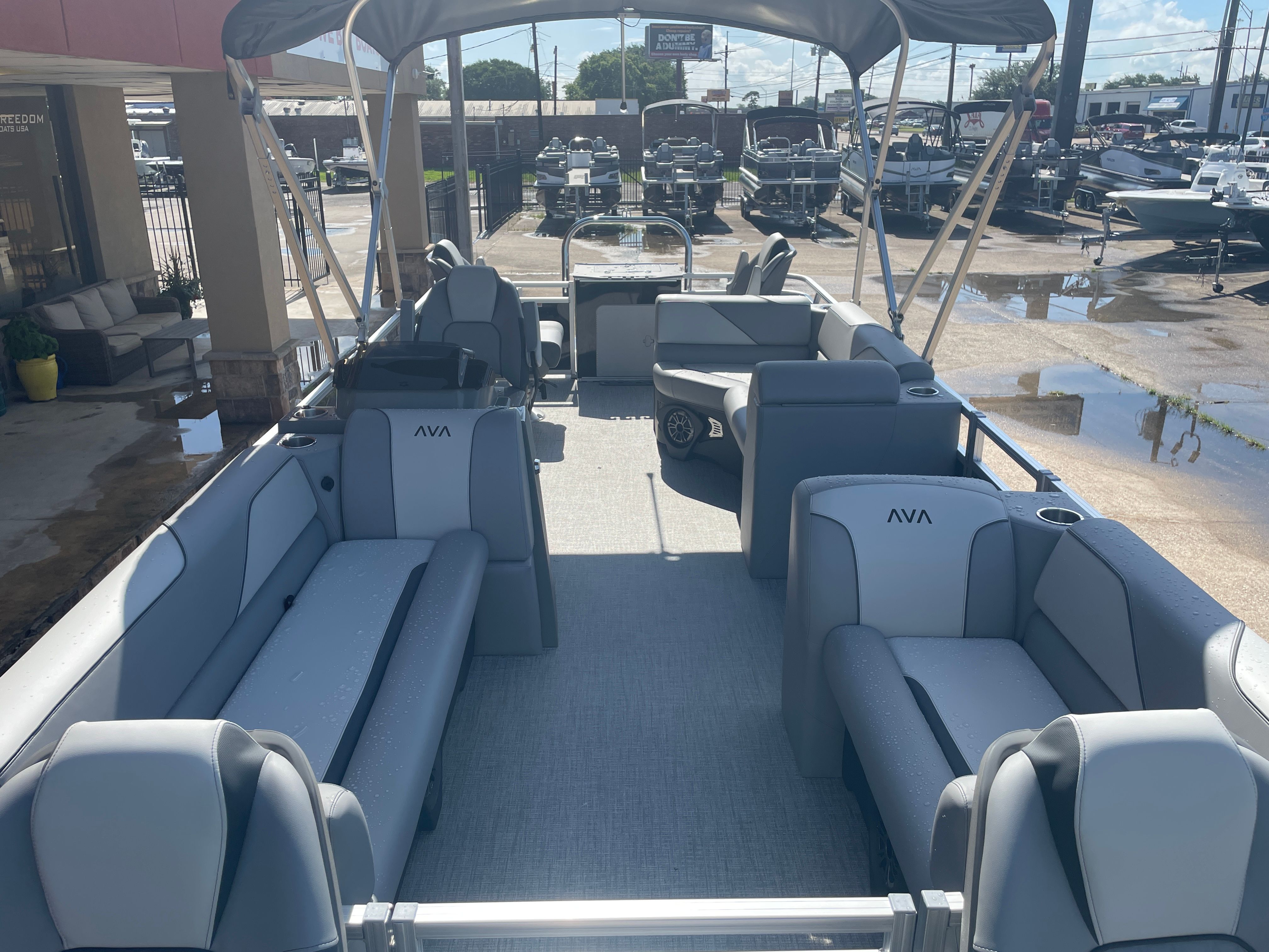 2025 Avalon Venture Fish N Cruise - 23' - 9