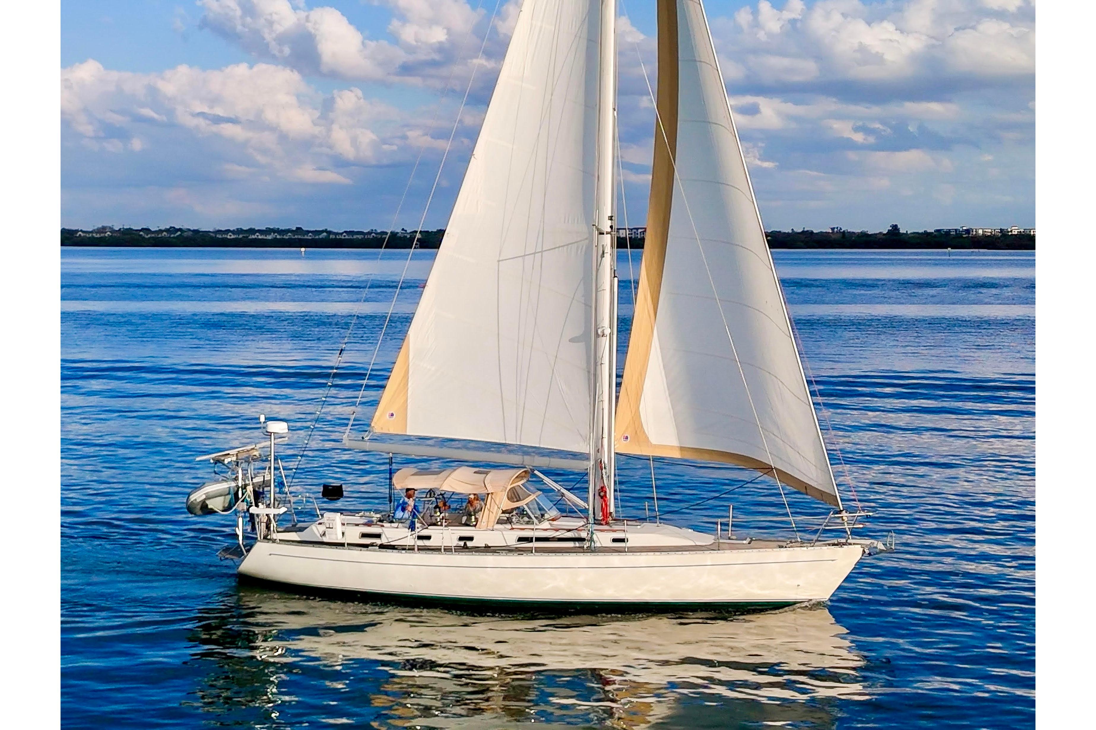 1991 Oyster Lightwave 48