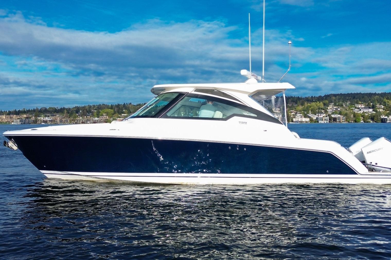 2026 Tiara Yachts 34 LX