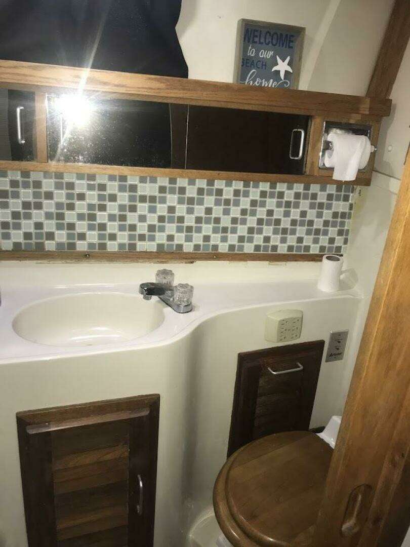 1986 Mainship 40' Double Cabin - Image 21