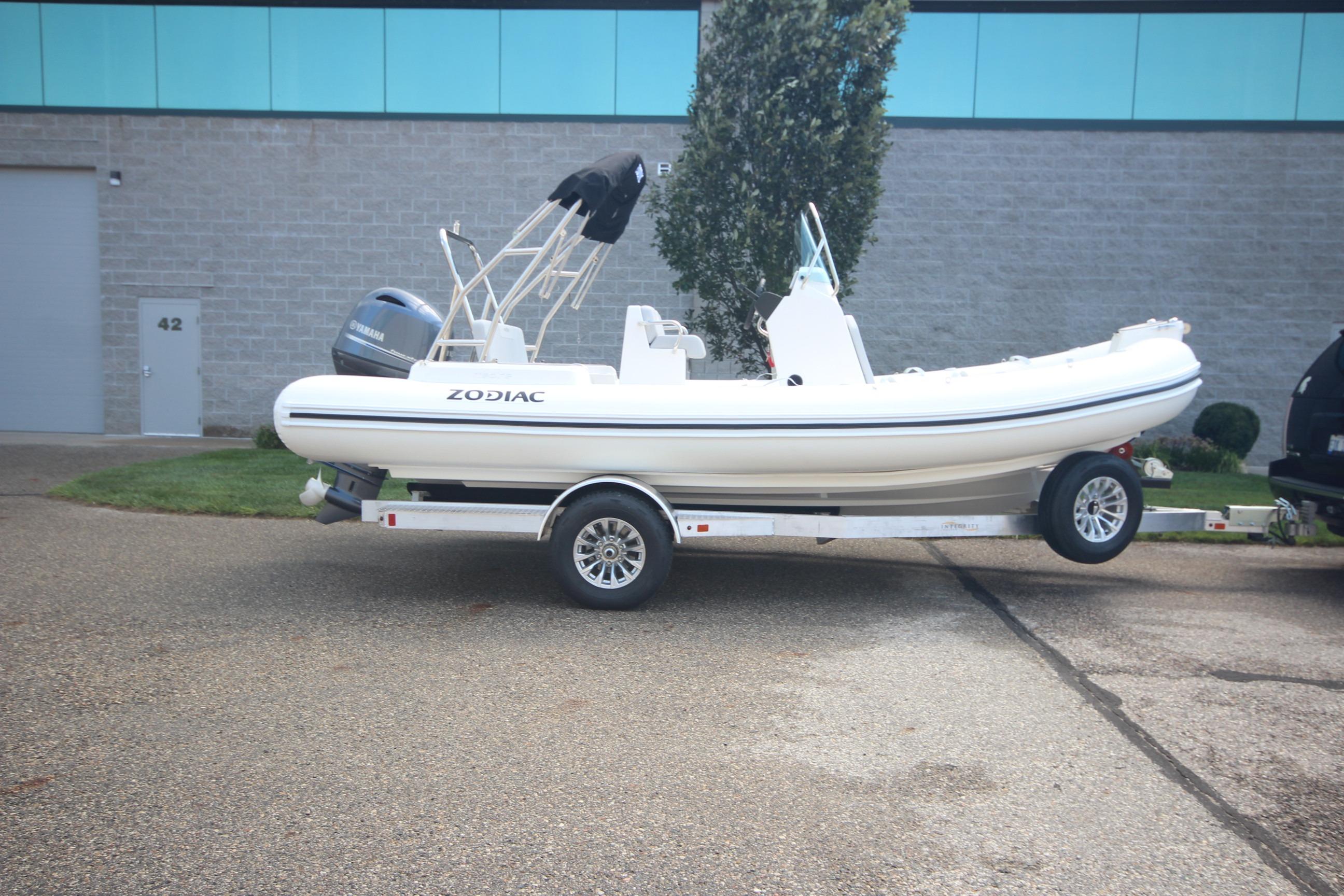 2025 Zodiac Medline 5.8