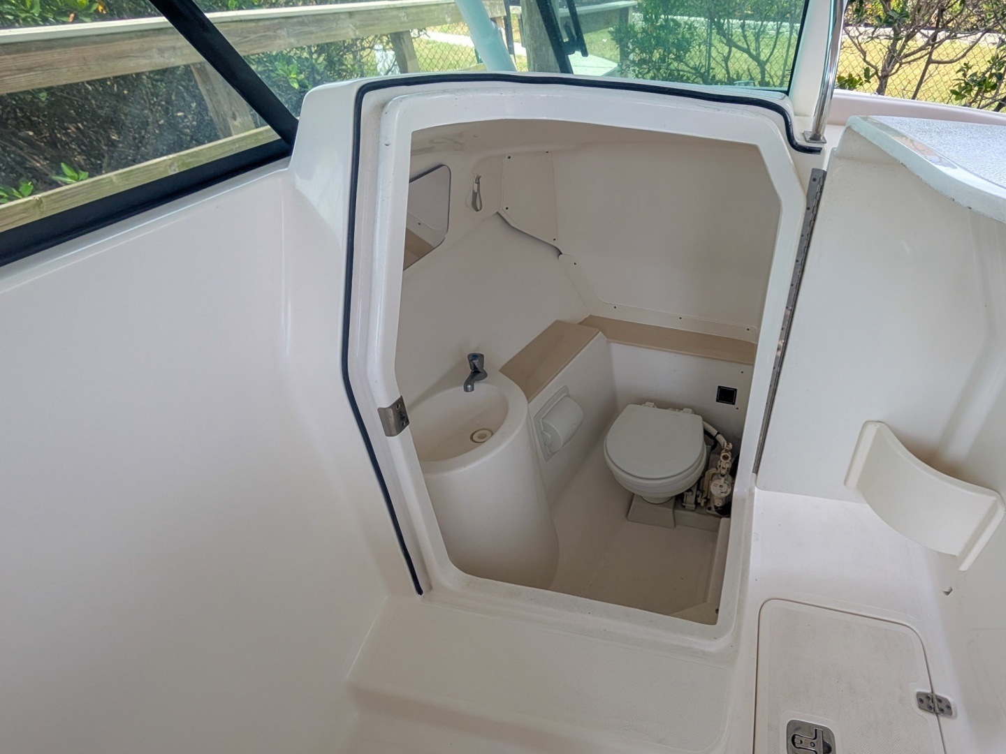 2015 Pursuit DC 265 Dual Console - Image 20