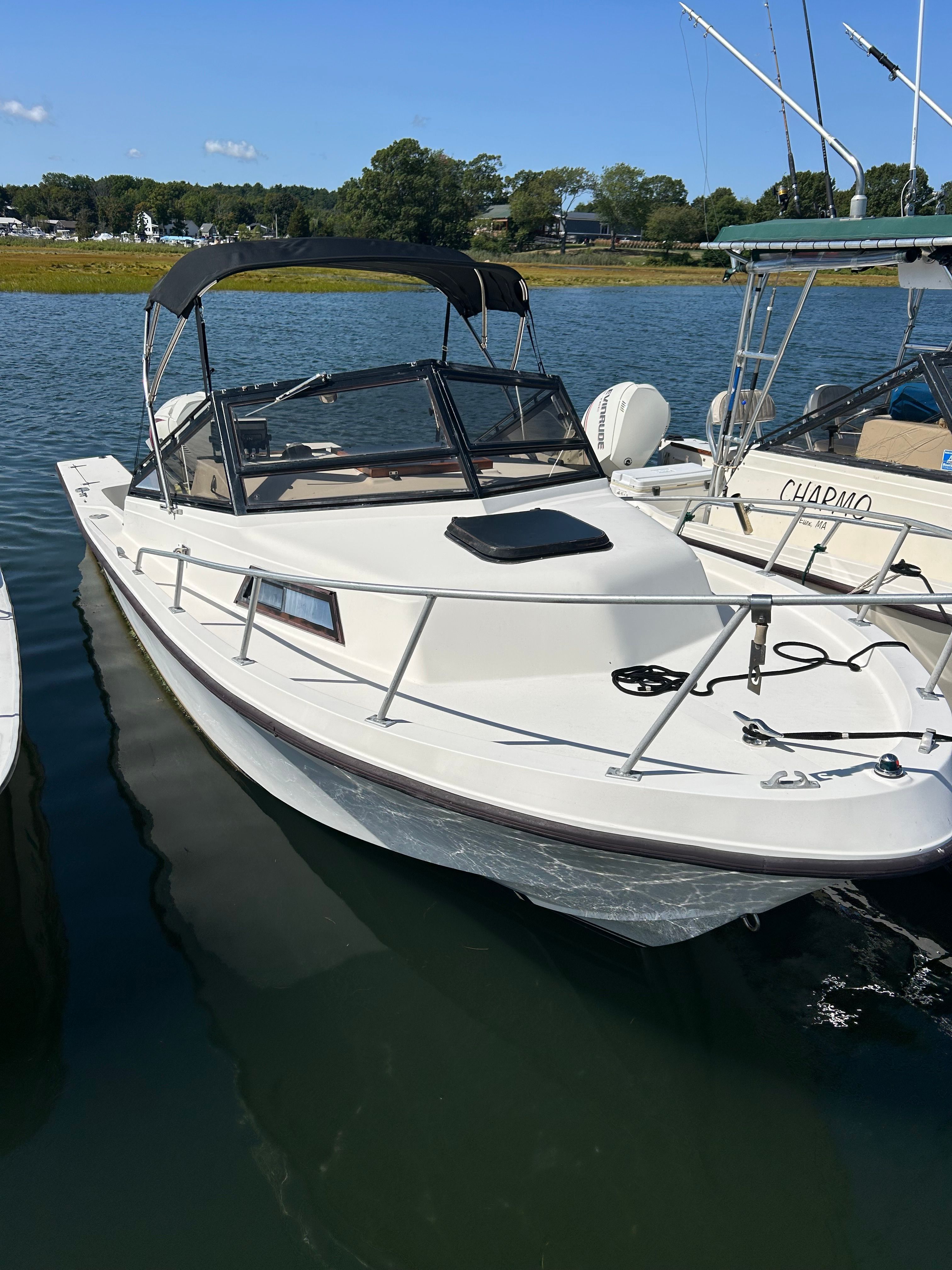 1989 Mako 220 Walk Around