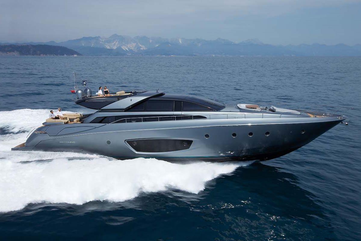 2010 Riva 86' Domino
