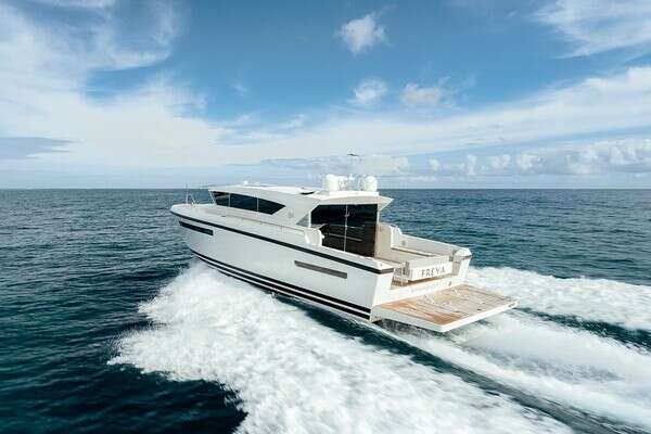 2023 Delta Powerboats 54 IPS