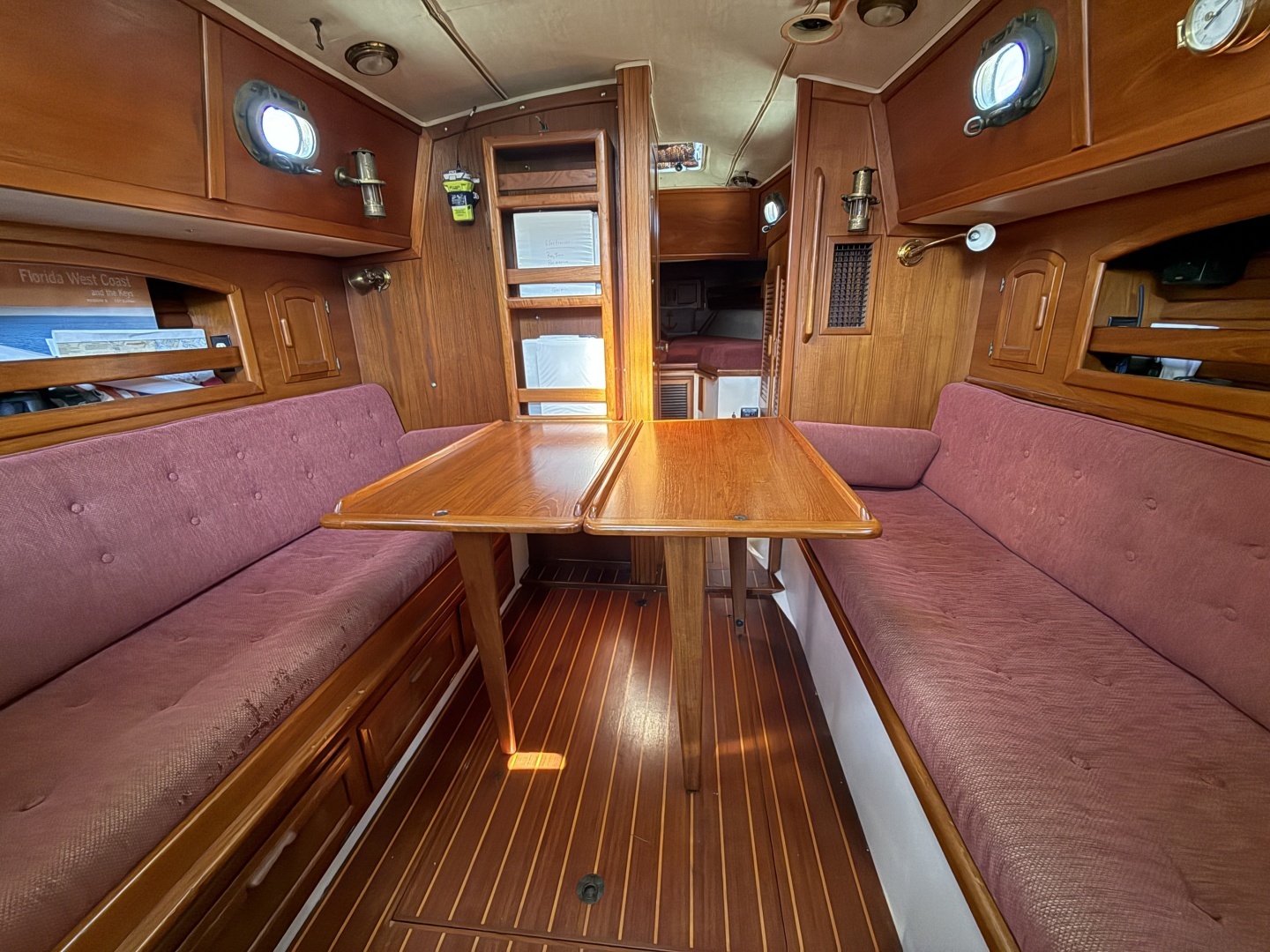 1987 Pacific Seacraft — - Image 29