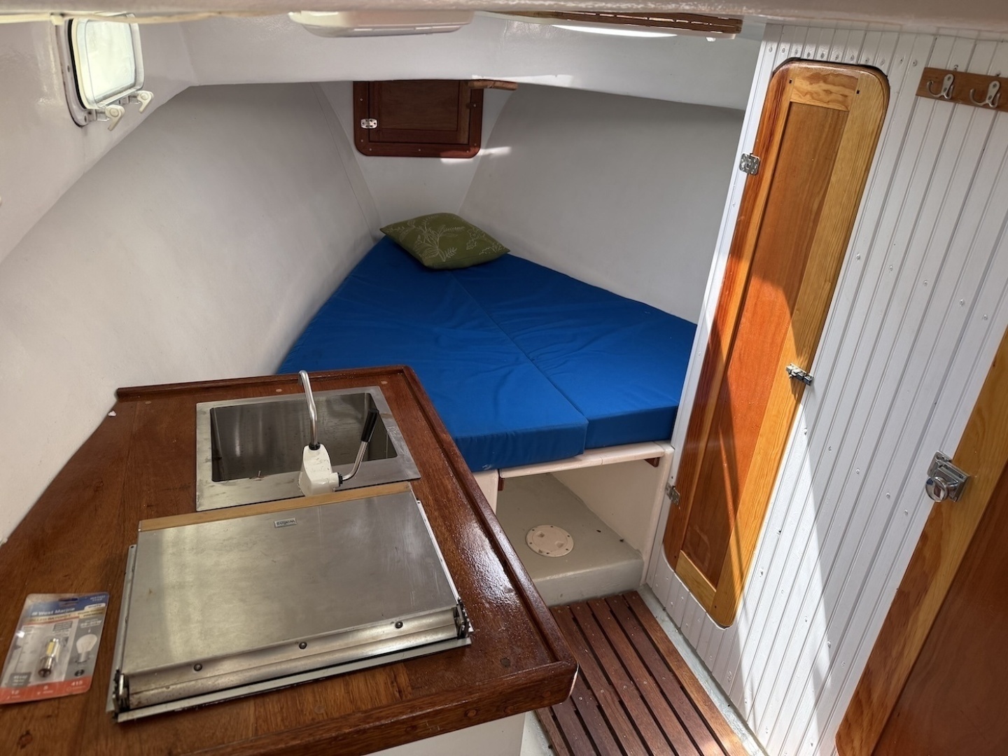 2000 Seaworthy Downeast 28 - Image 16