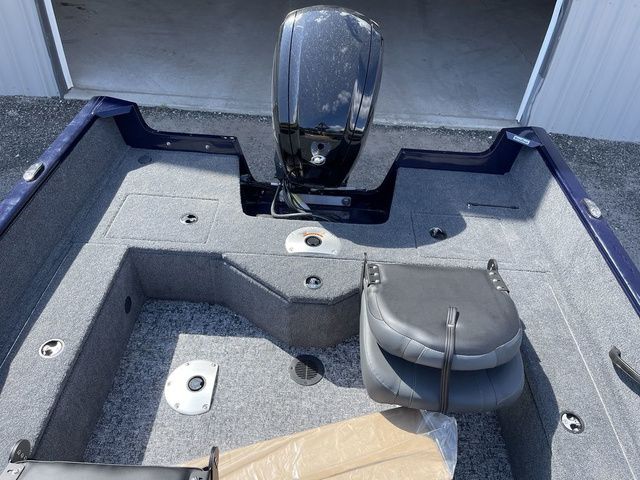 2026 Tracker Pro Guide V-16 SC - 25