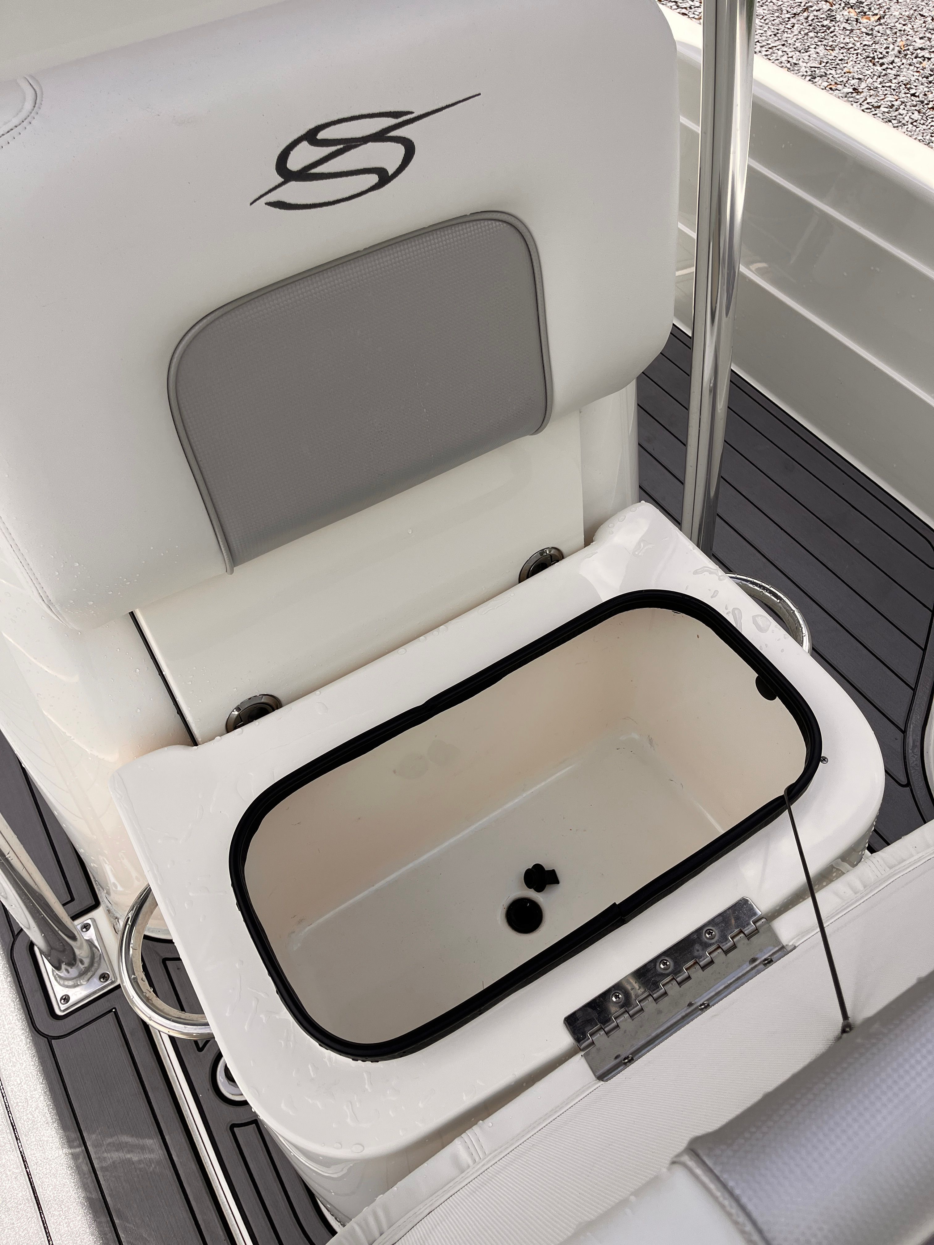 2021 ShearWater 23LTZ - 20