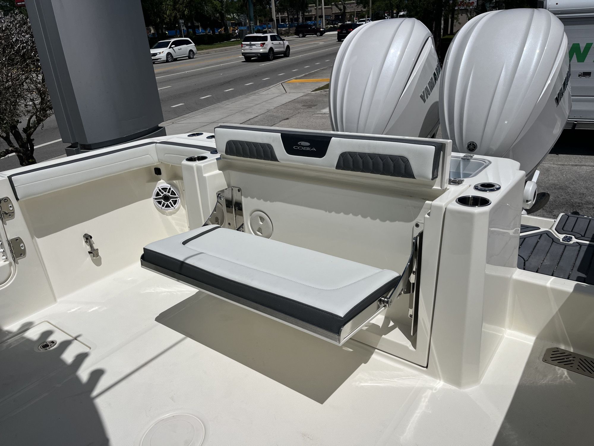 2026 Cobia 285 Open Center Console - 35
