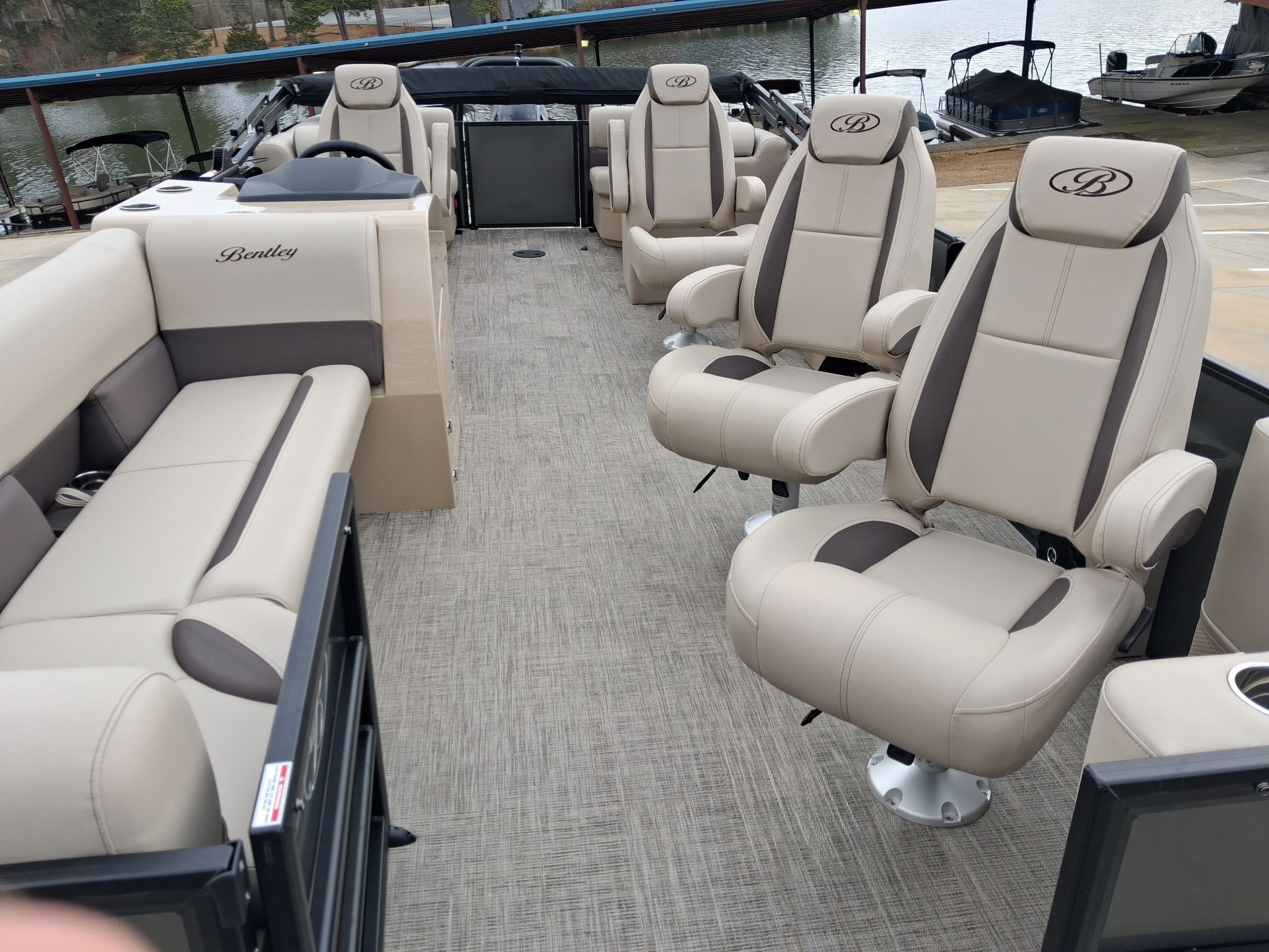 2026 Bentley Pontoons Legacy 240 DL Navigator - 2