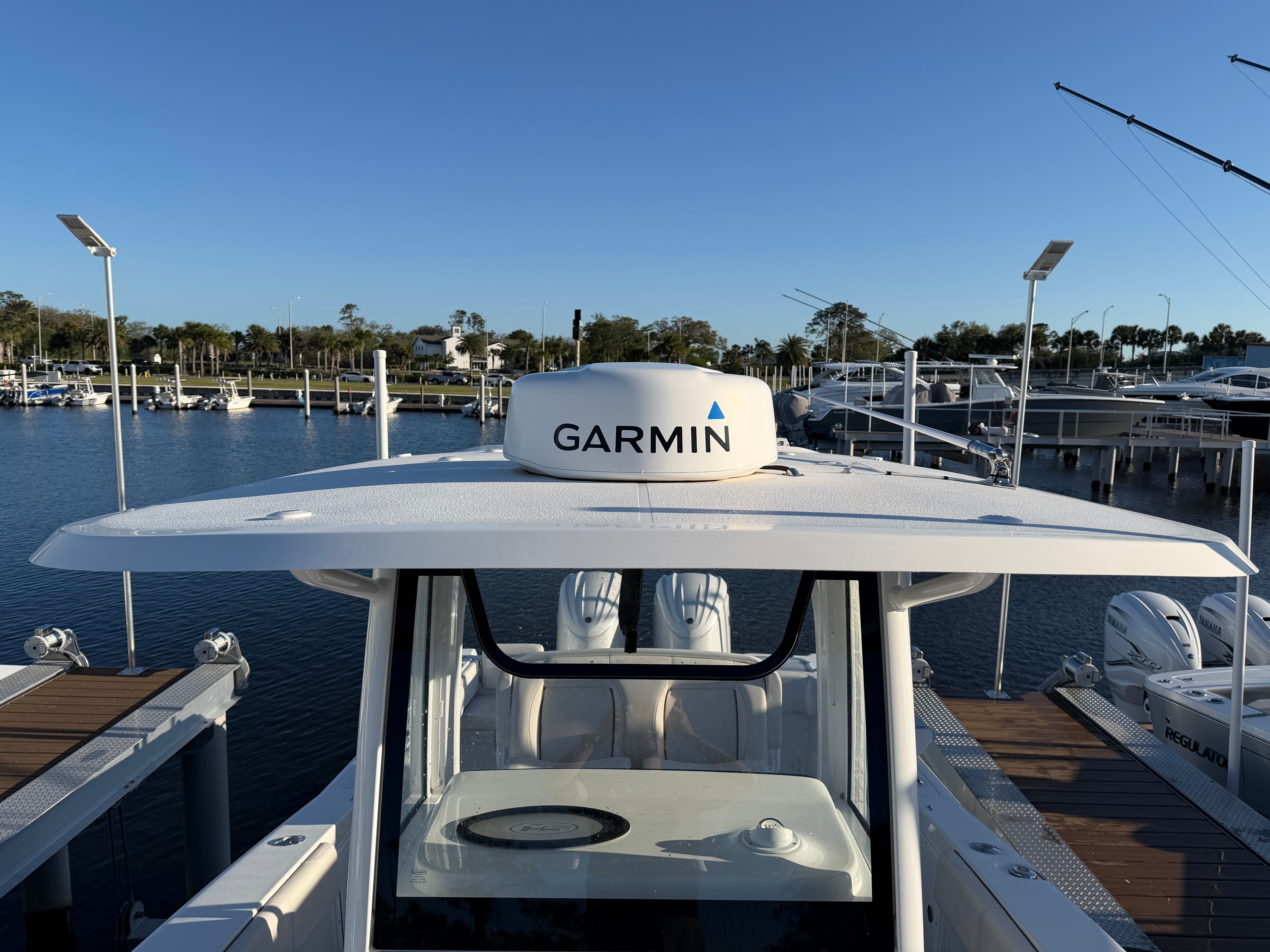 2022 Sea Hunt Gamefish 30 Coffin Box - 14