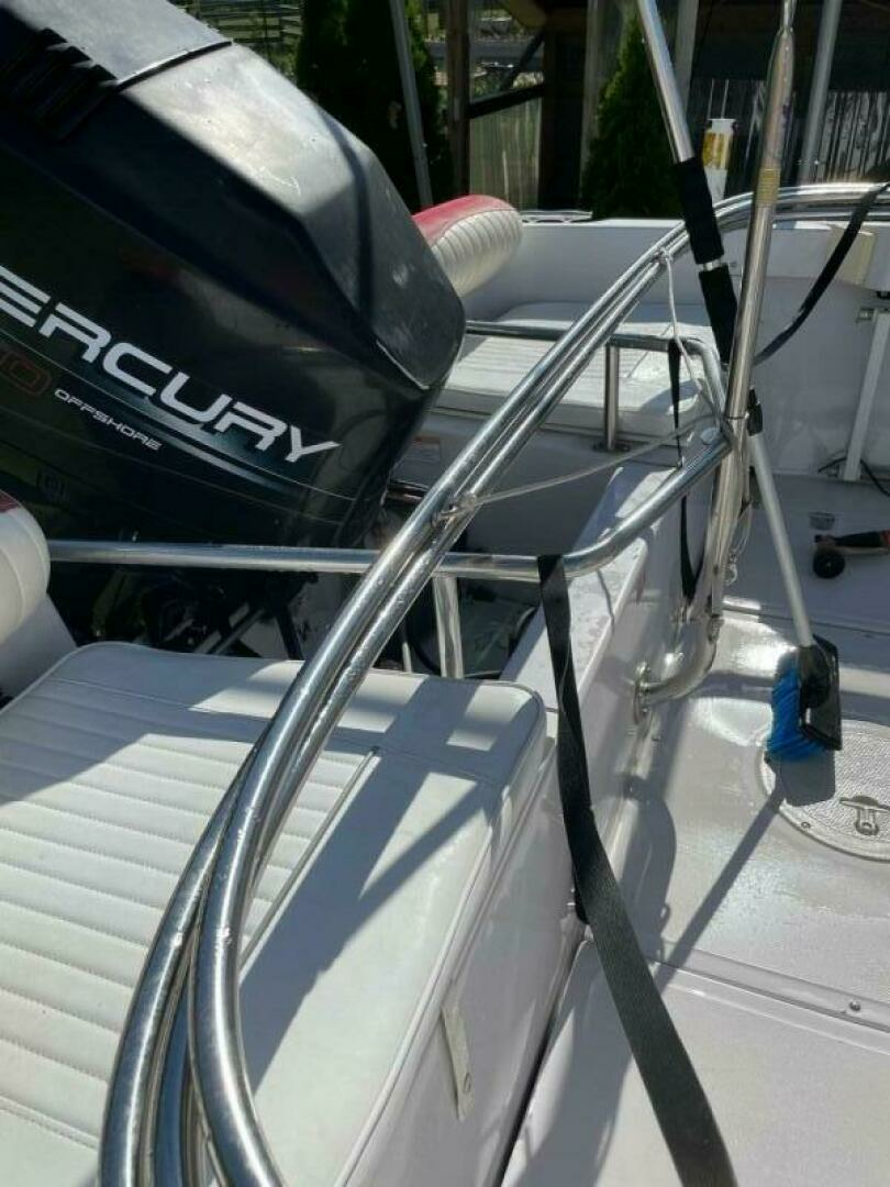 1997 Boston Whaler — - Image 9