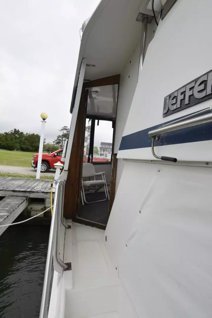 1987 Jefferson Sundeck - Image 60