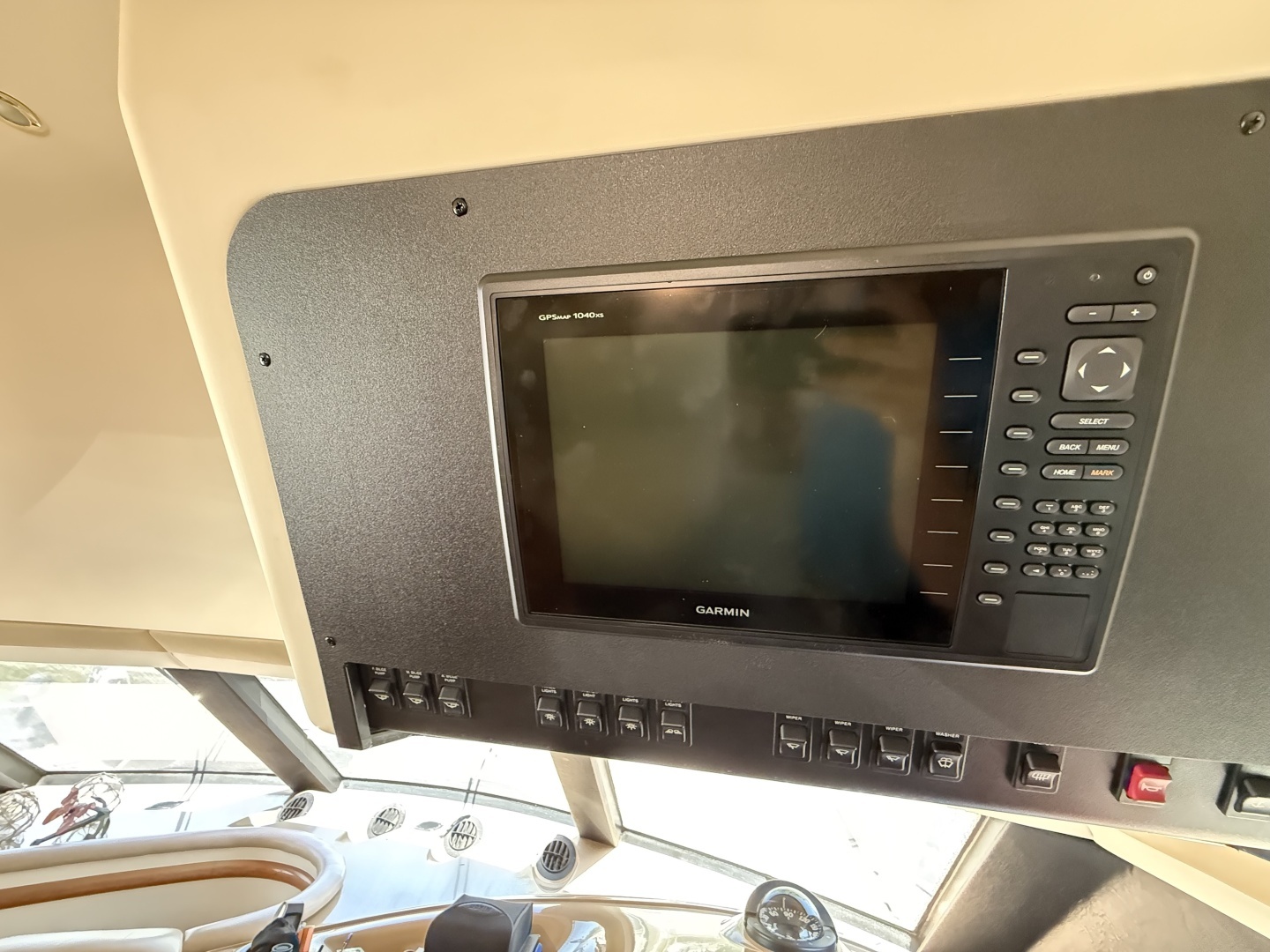 1999 Carver 450 Voyager - Image 31