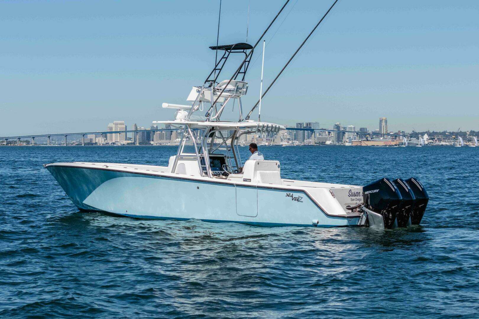 2018 SeaVee 370 Z - Image 37