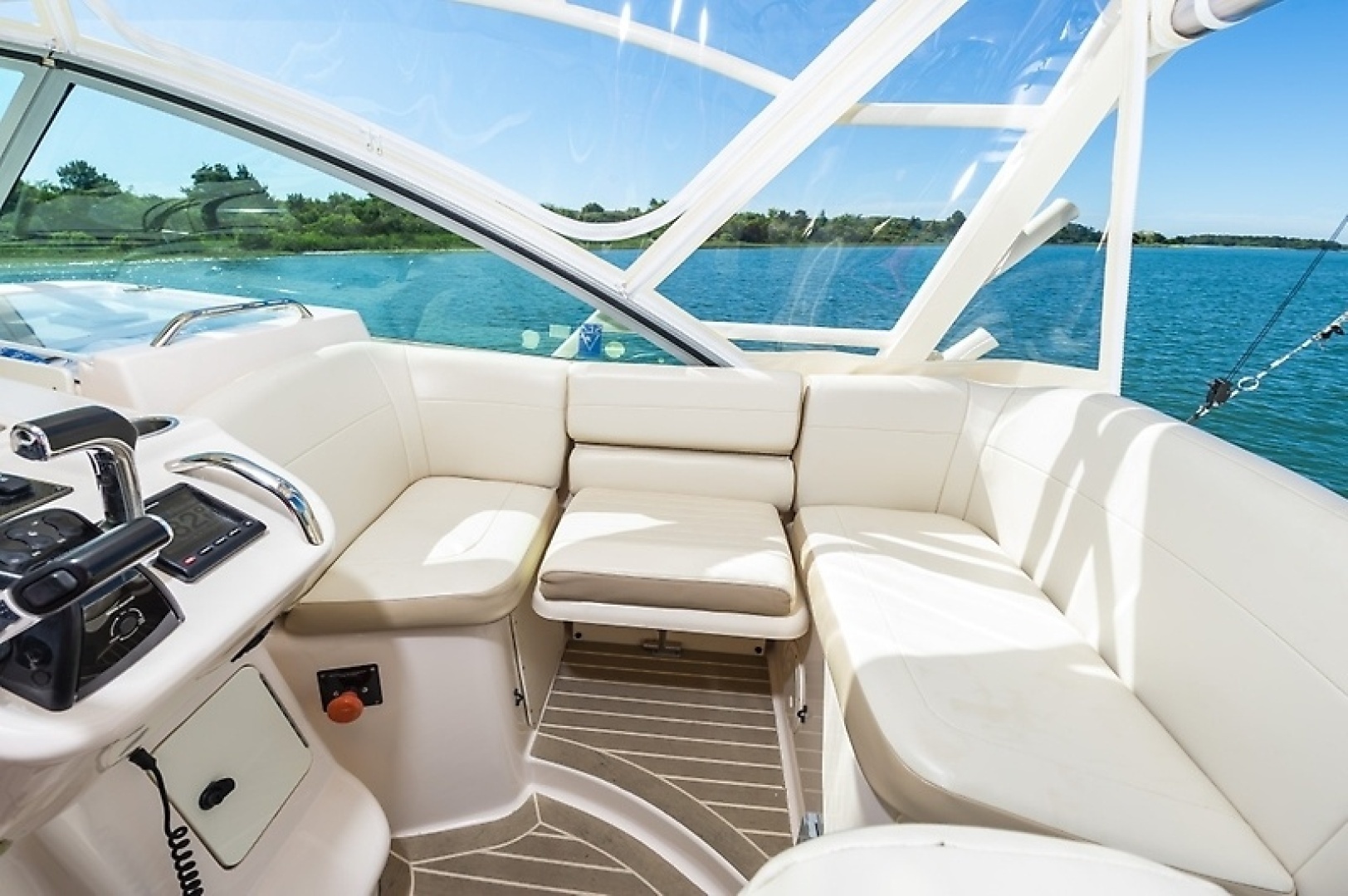 2014 Grady-White Express 370 - Image 31
