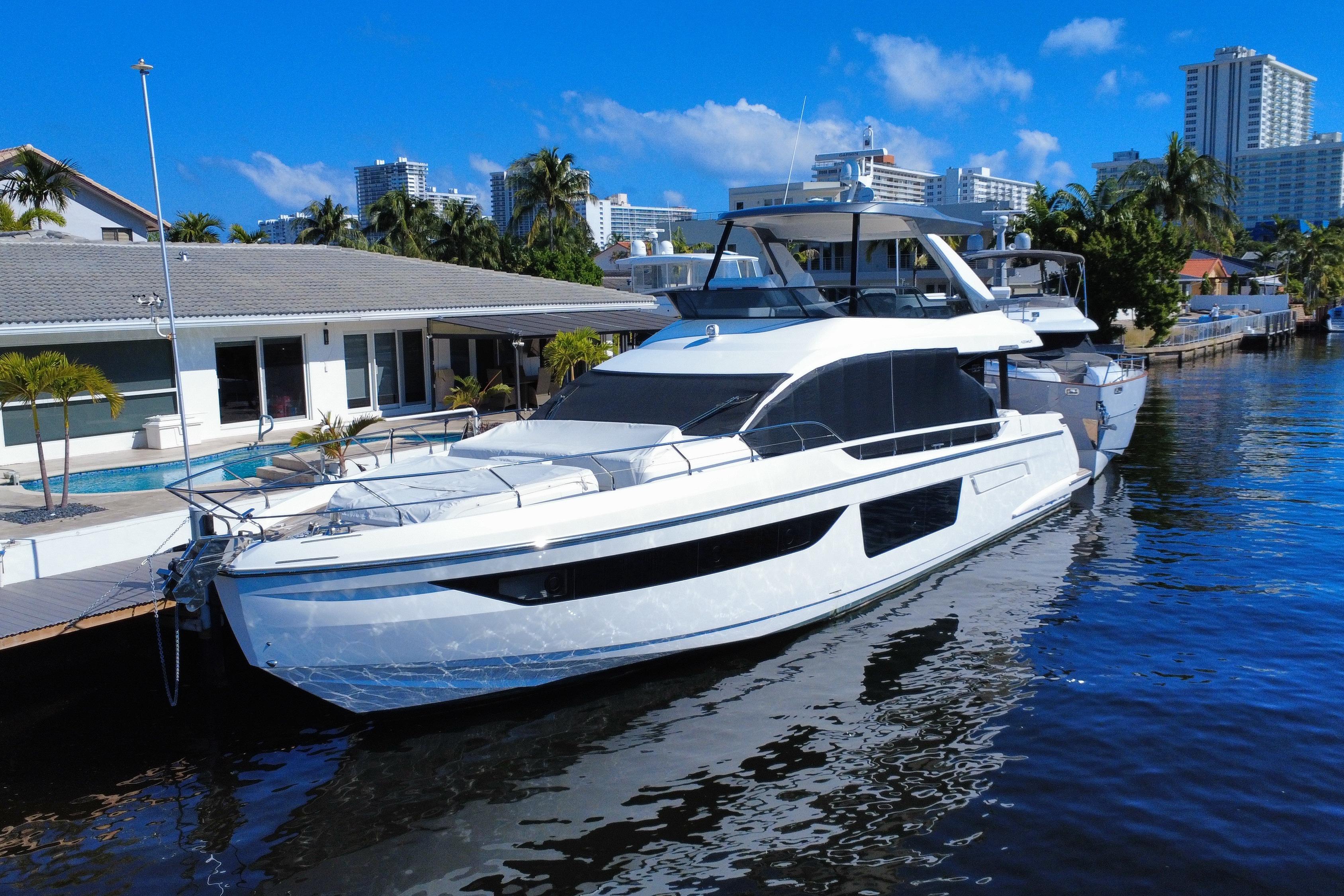 2025 Azimut Fly 68