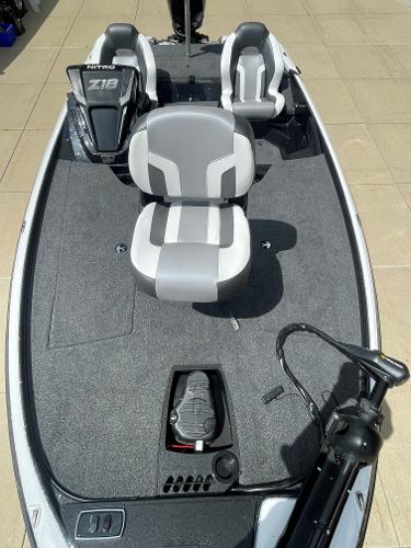 2025 Nitro Z18 boat interior with gray seating and modern design.