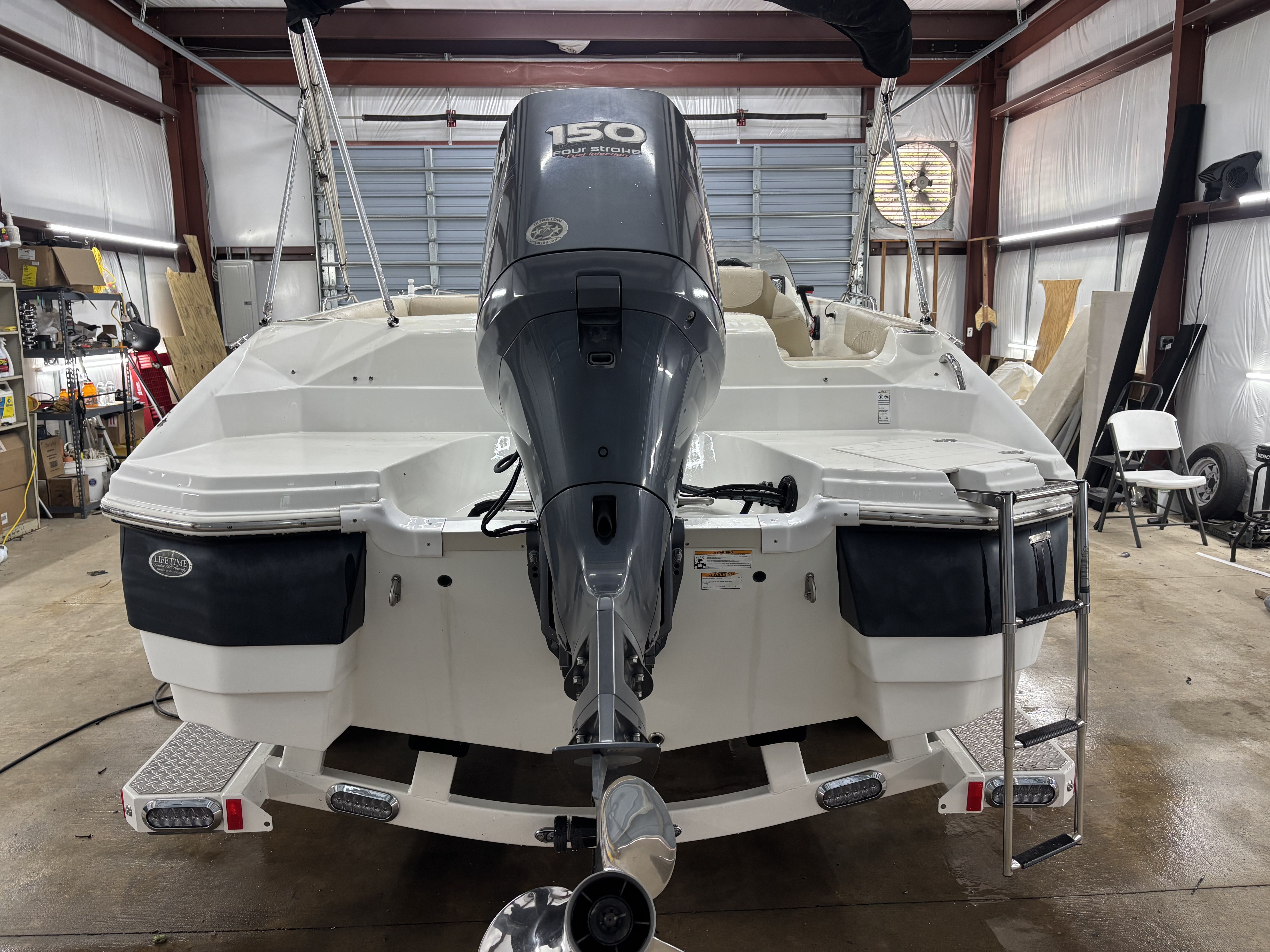 2012 NauticStar Sport Deck Boat 203 SC - 10