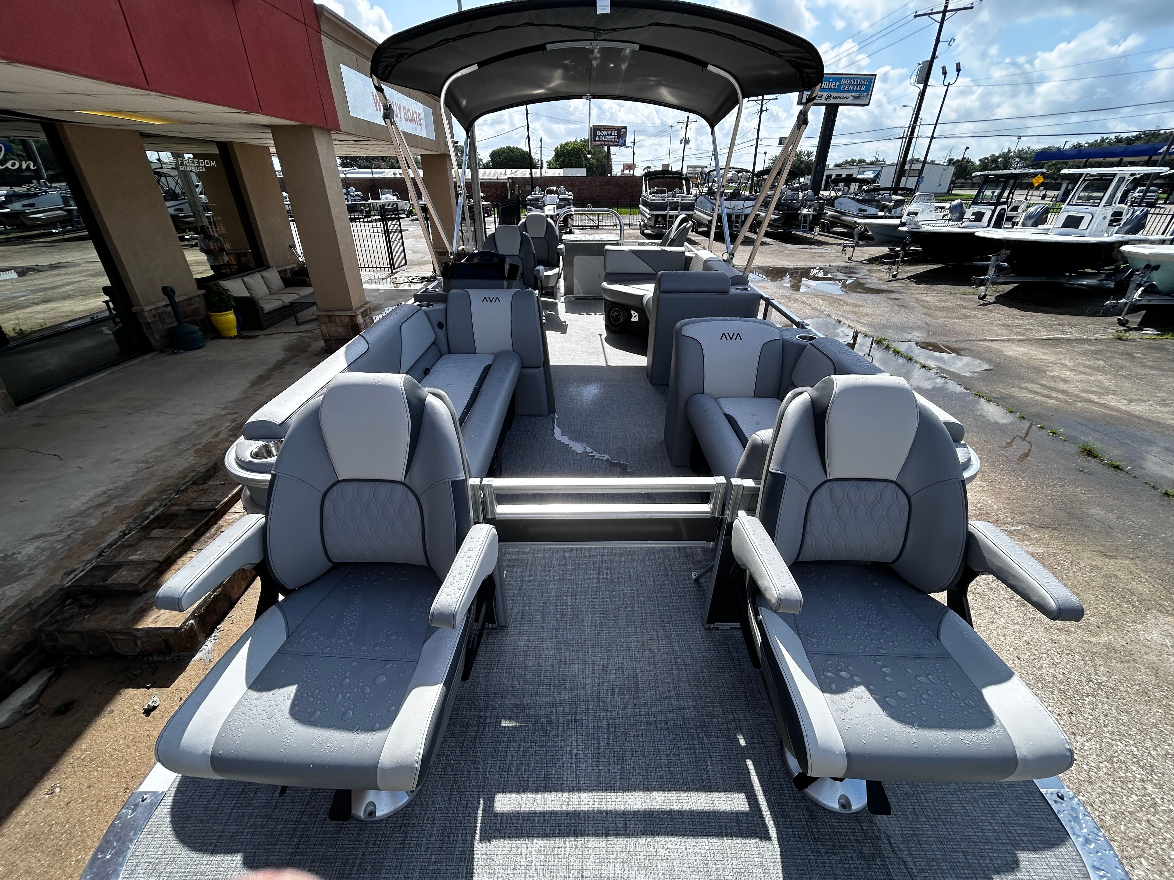2025 Avalon Venture Fish N Cruise - 23' - 11