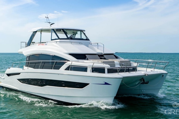 2022 Aquila 54 Yacht