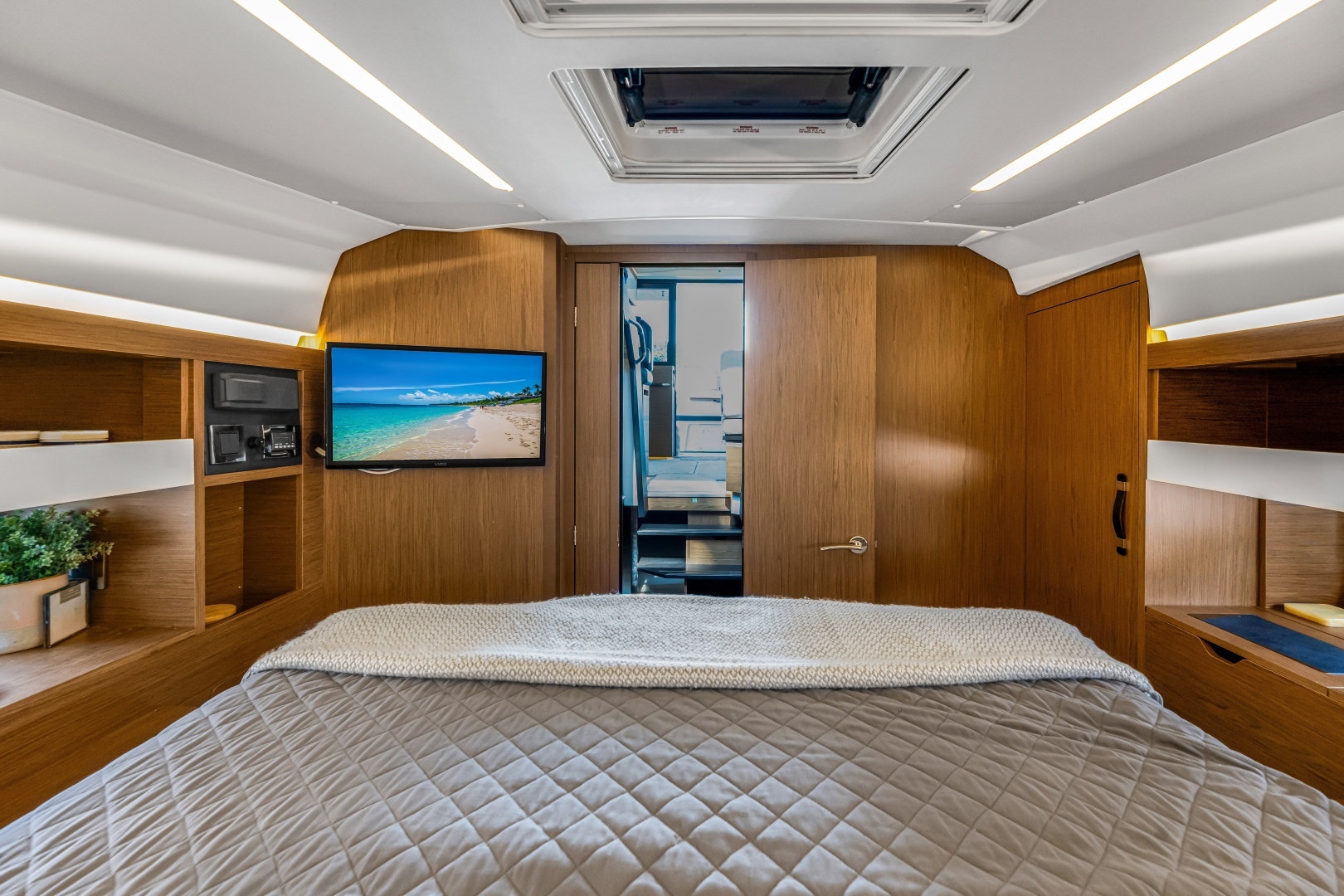 2020 Jeanneau NC 37 - Image 30
