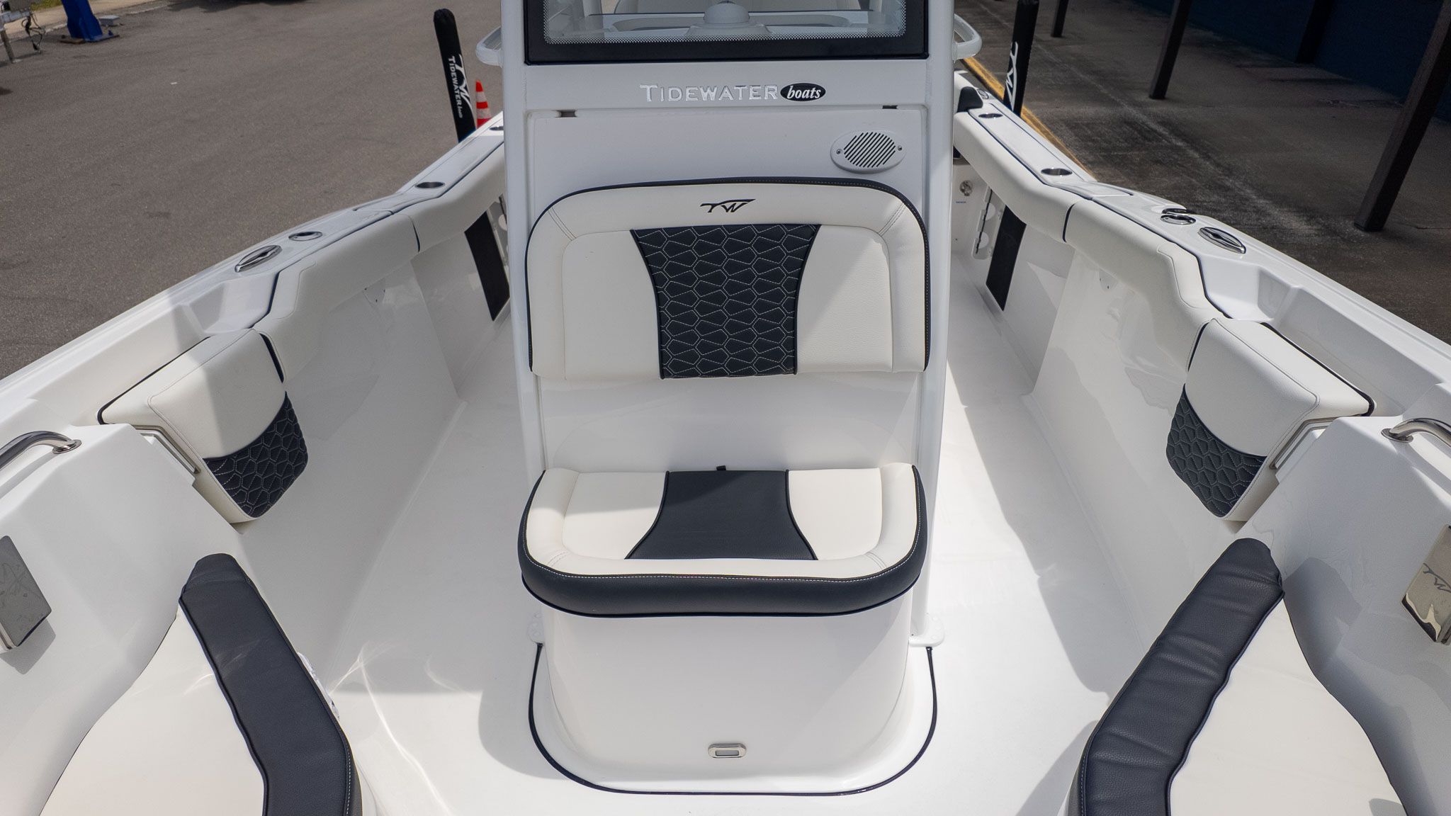 2027 Tidewater 232 LXF - 16