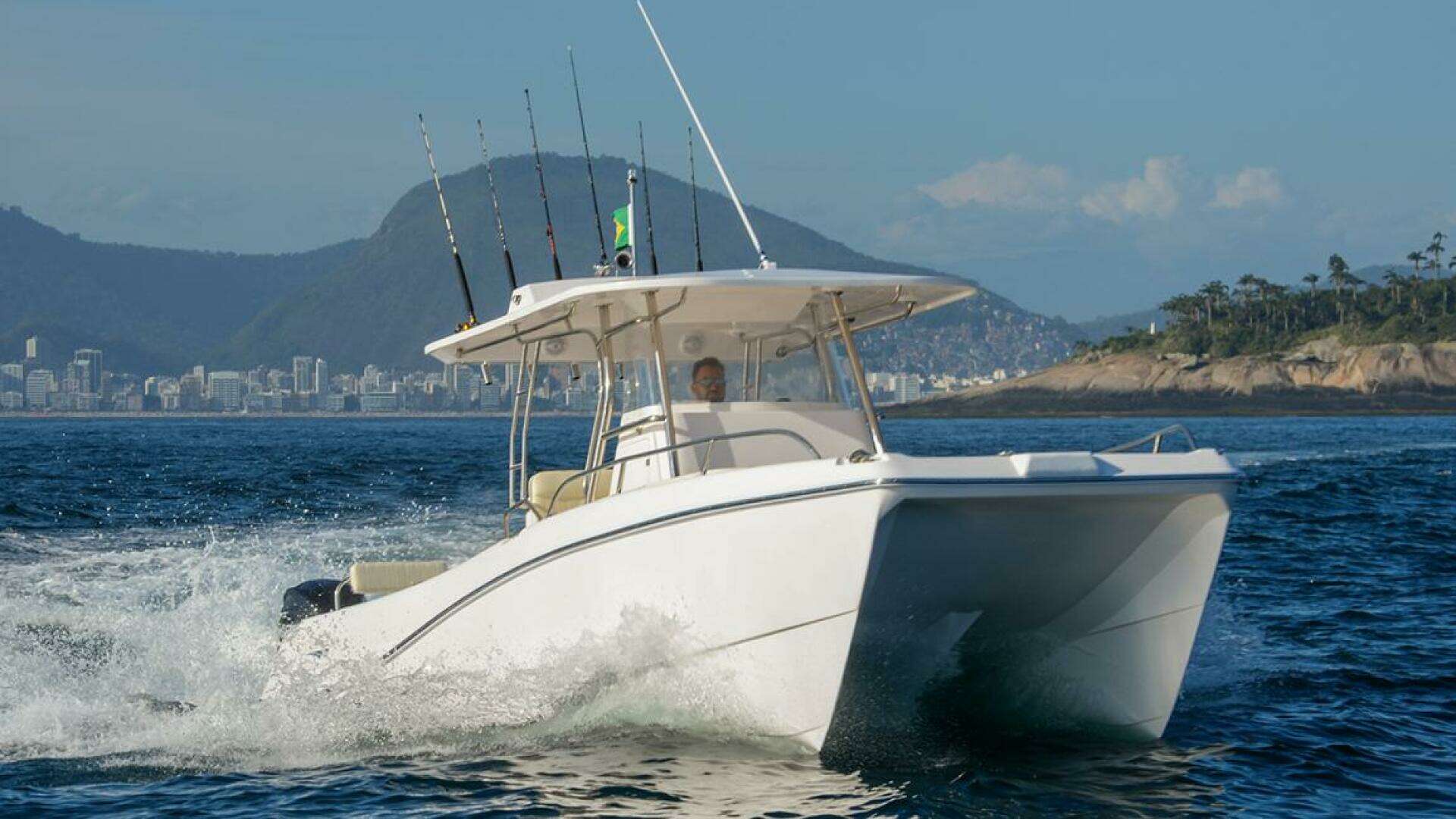 2025 Garnet Offshore 300 HT - Image 2