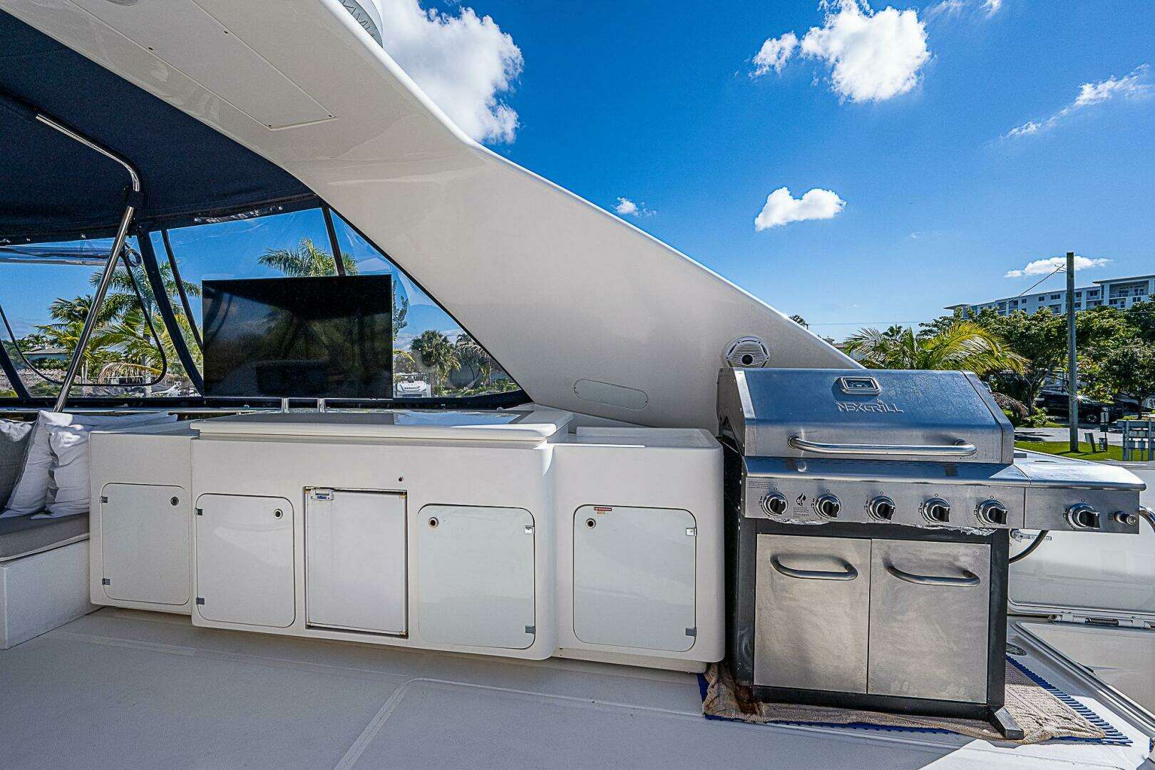2006 Ferretti Yachts 830 - Image 50