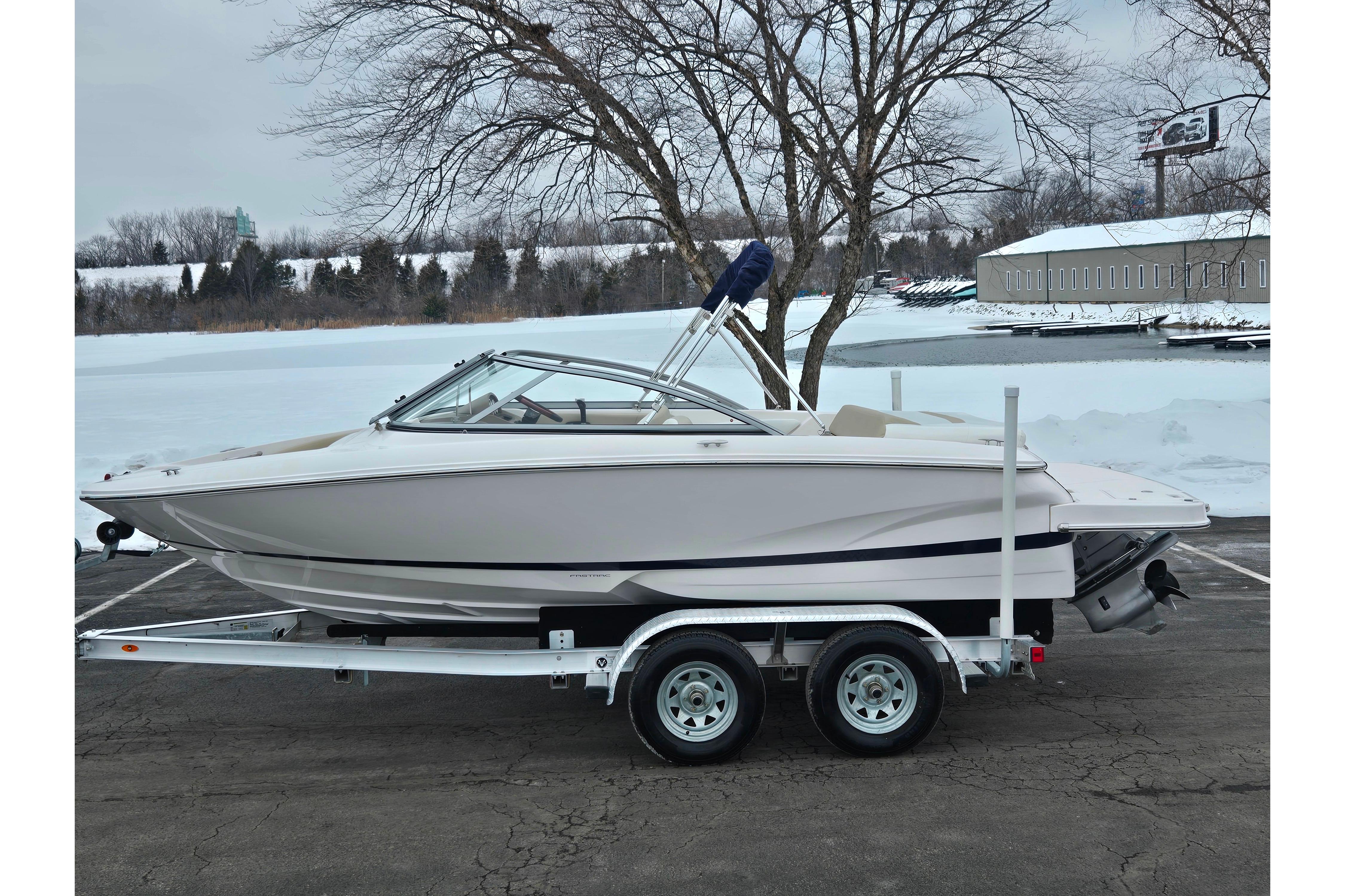 2015 Regal 1900 ES Bowrider