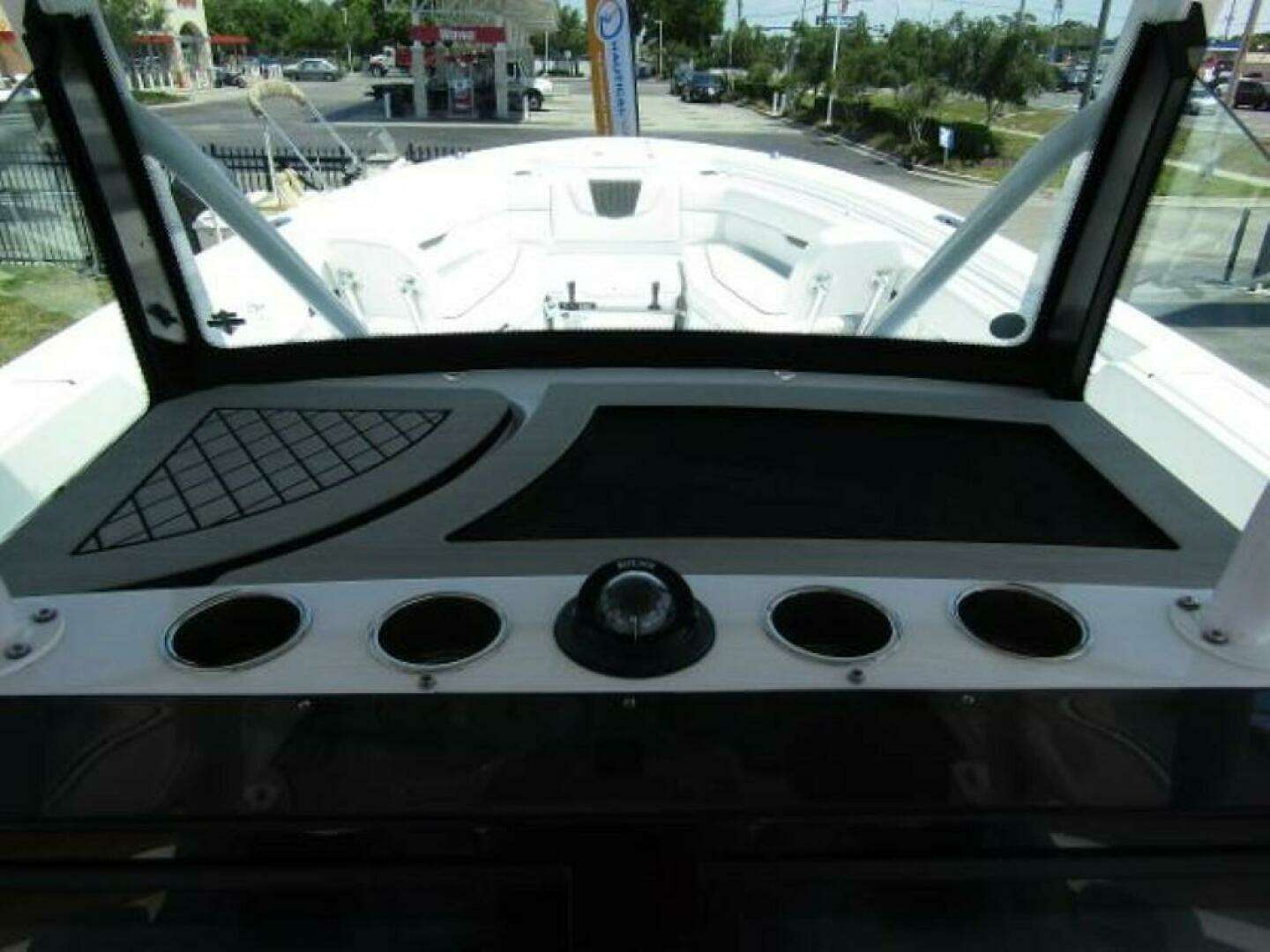 2024 Wellcraft 352 Fisherman - Image 17