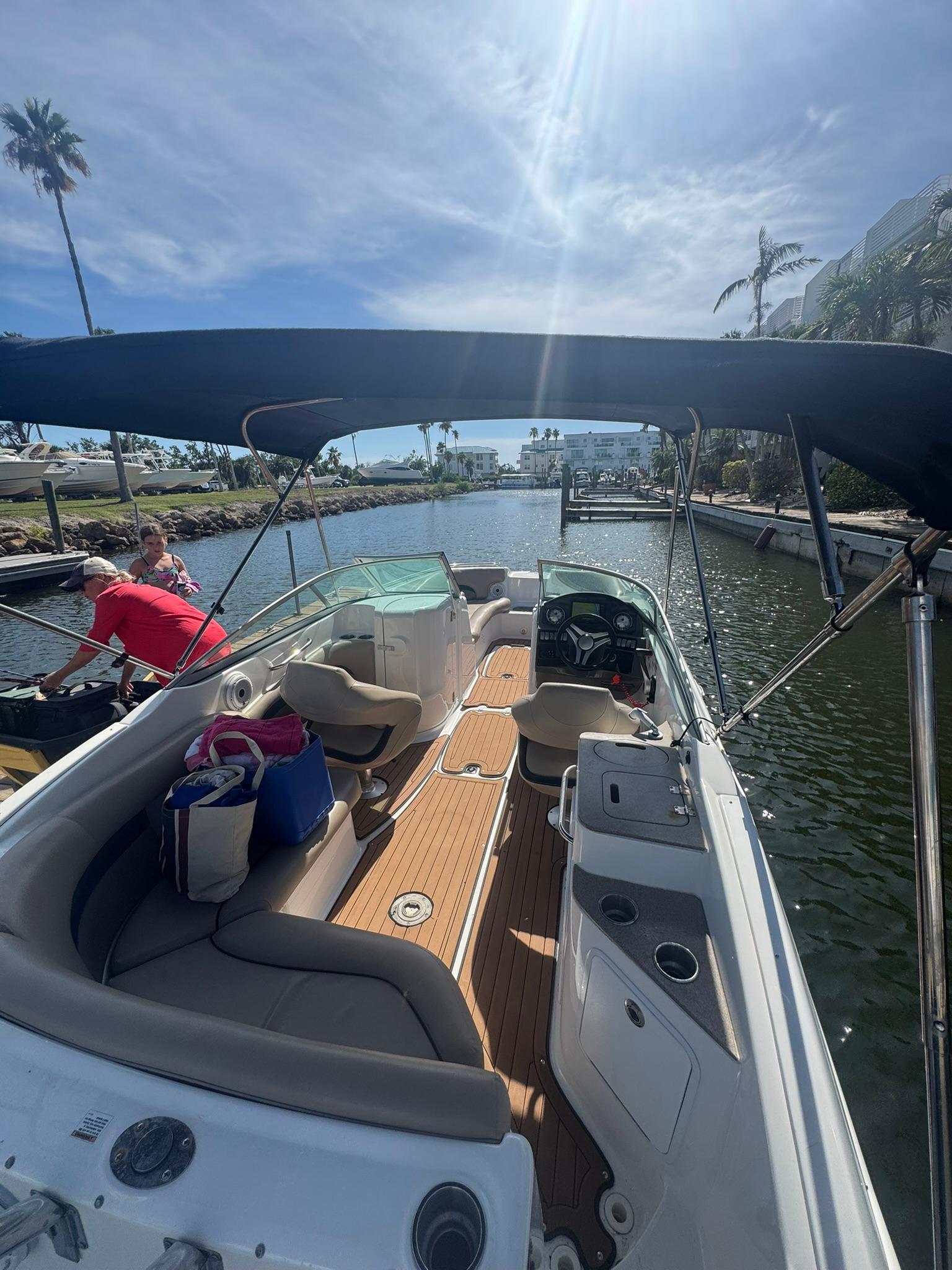 2017 Hurricane SunDeck 2400 OB - 7