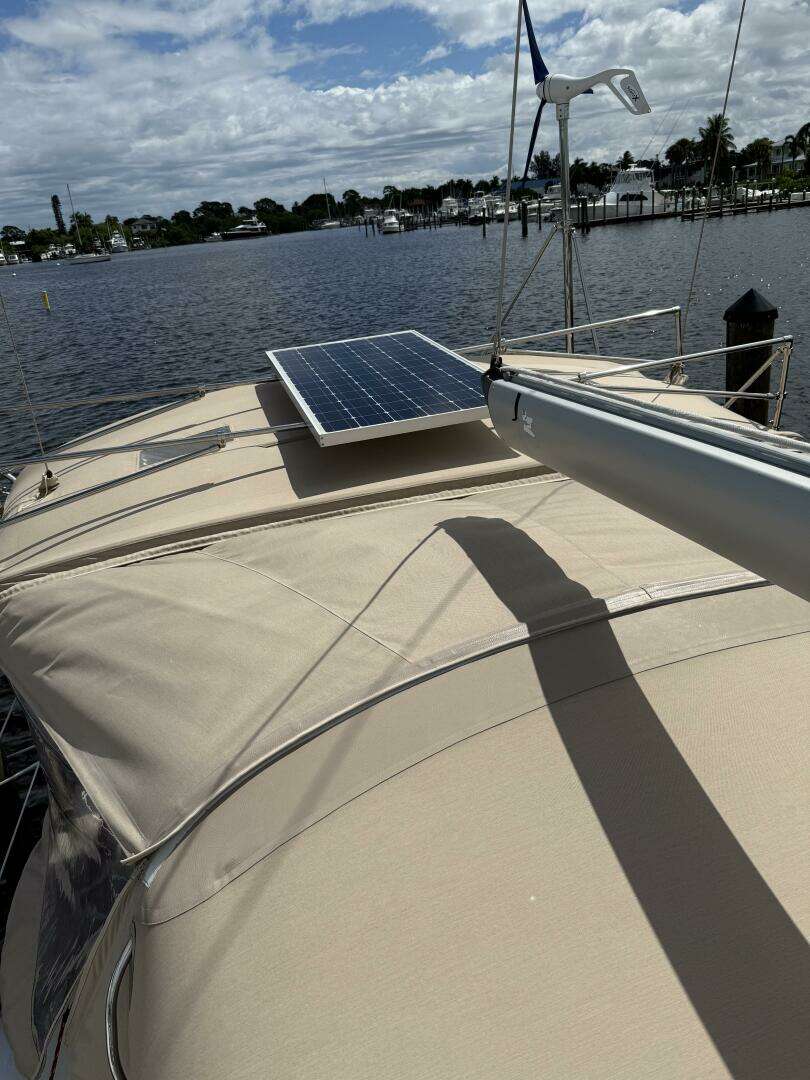 2012 Beneteau 43 - Image 25