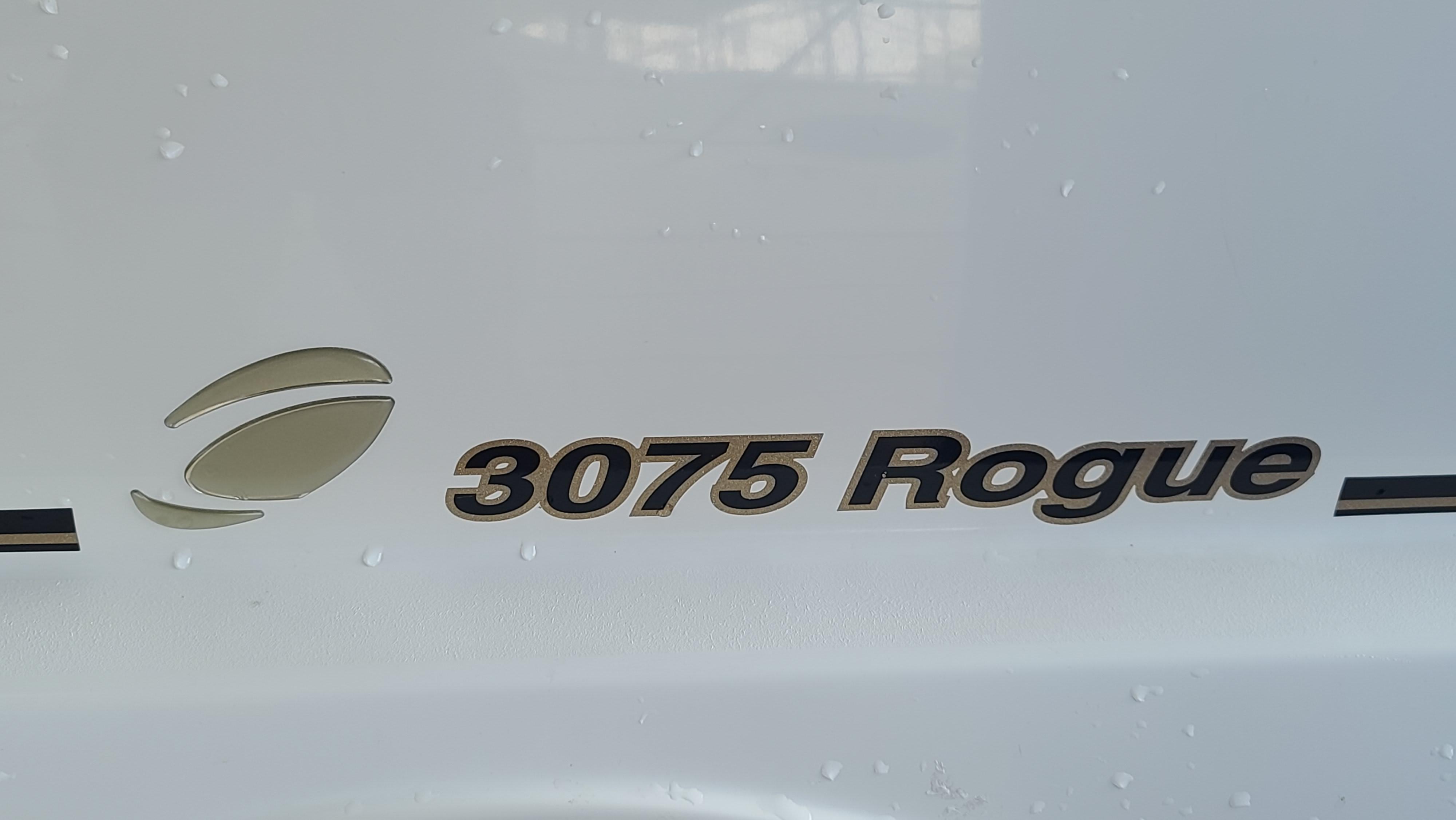 1999 Cruisers Yachts 3075 Rogue - 49