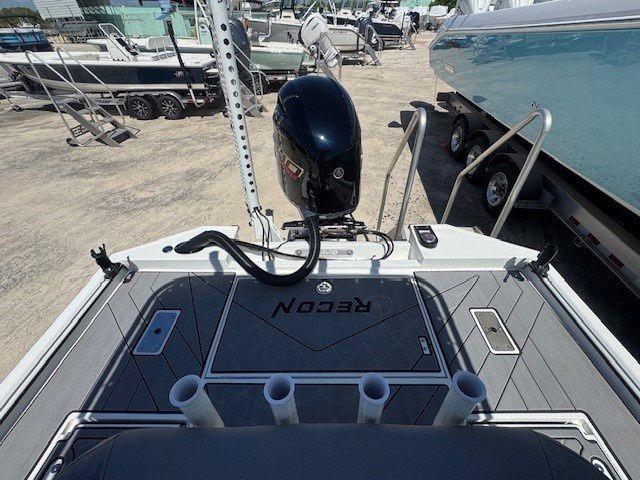 2026 Avid 22 Recon - 4