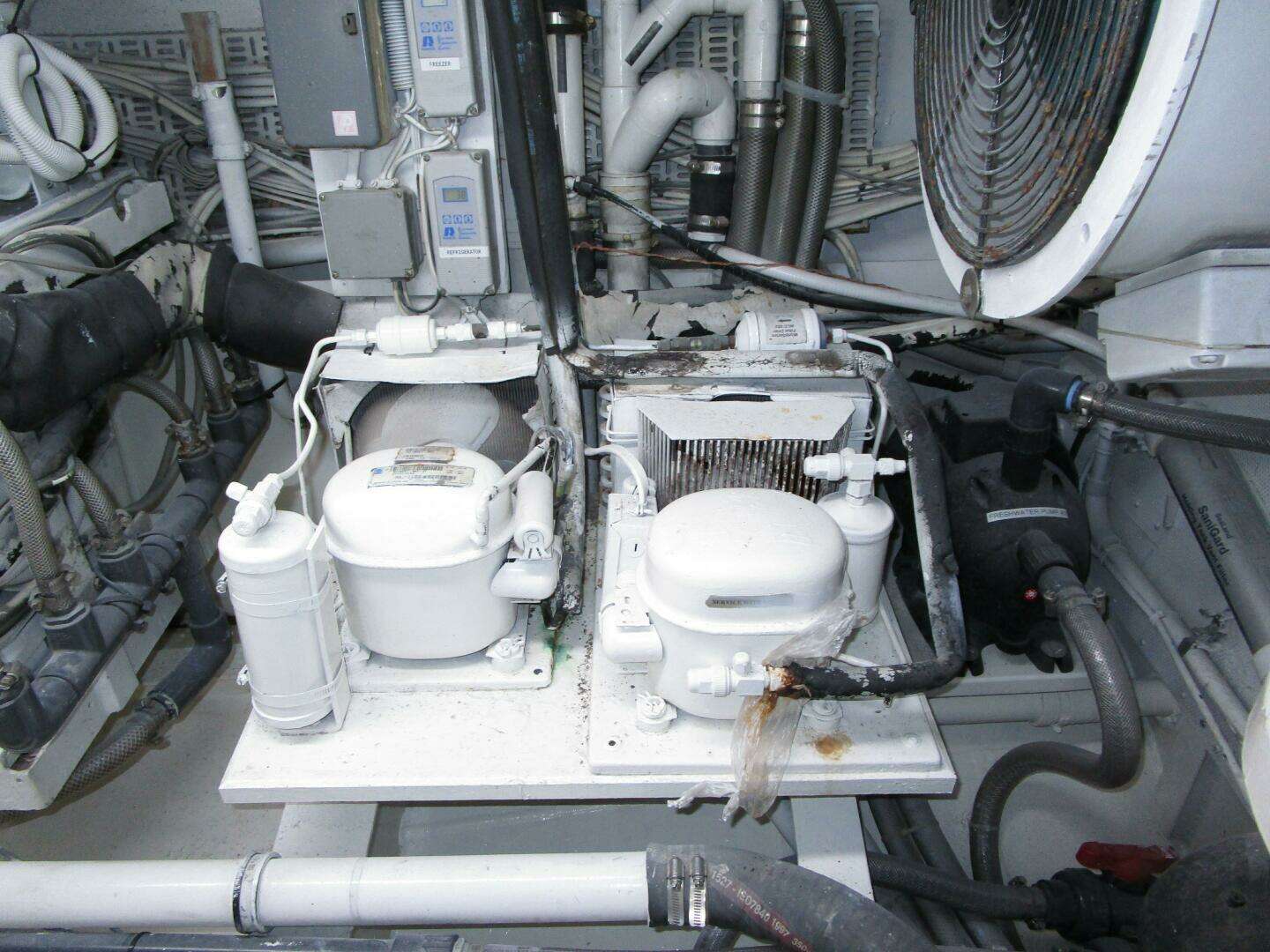 1989 Striker 62 Convertible - Image 72